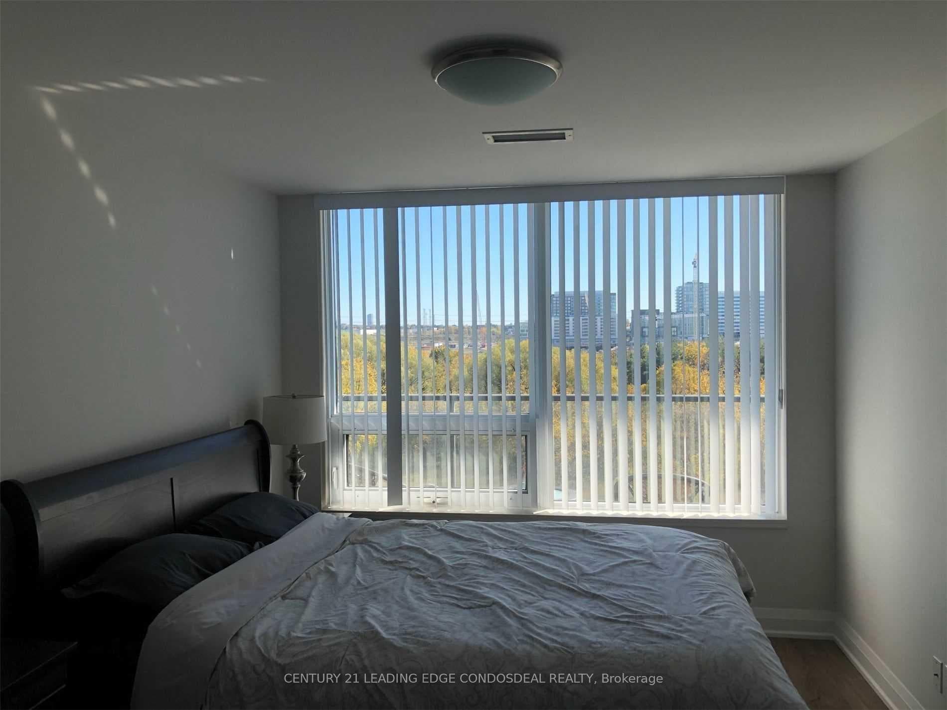 18 Uptown Drive Unit 819 photo 12