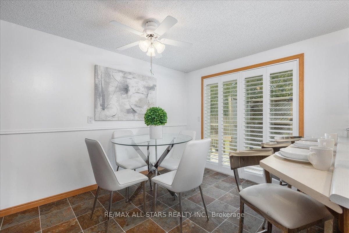 284 Jeff Smith Court photo 18