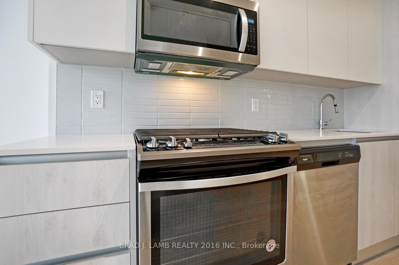 2A Church Street Unit 1701 photo 5