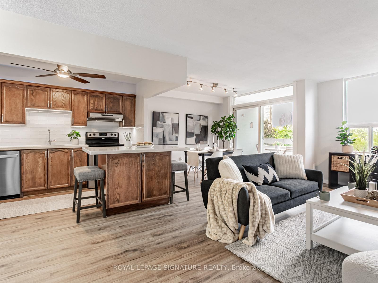 20 Edgecliff Golfway Unit 308 photo 13