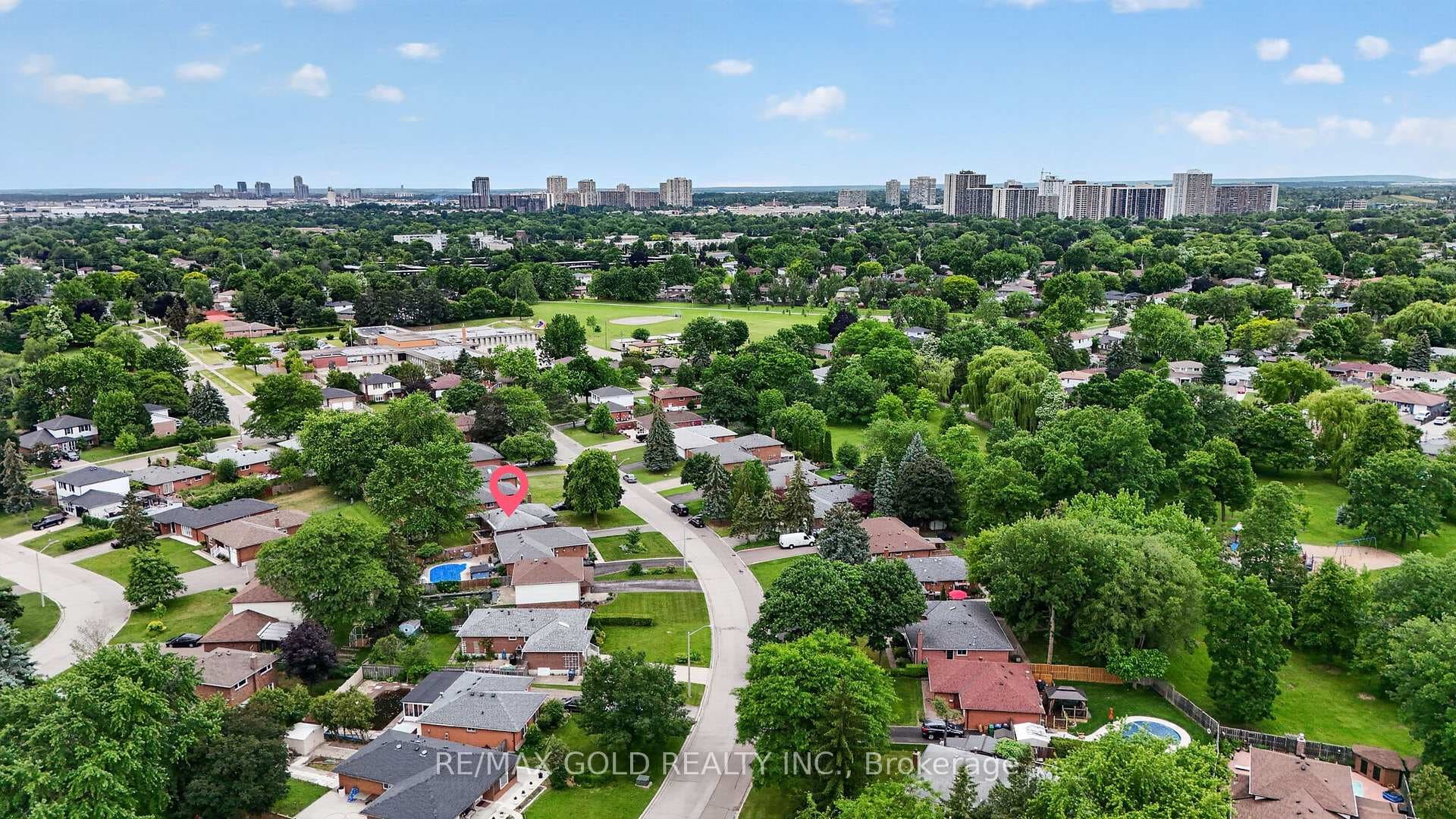 40 Devonshire Drive photo 50