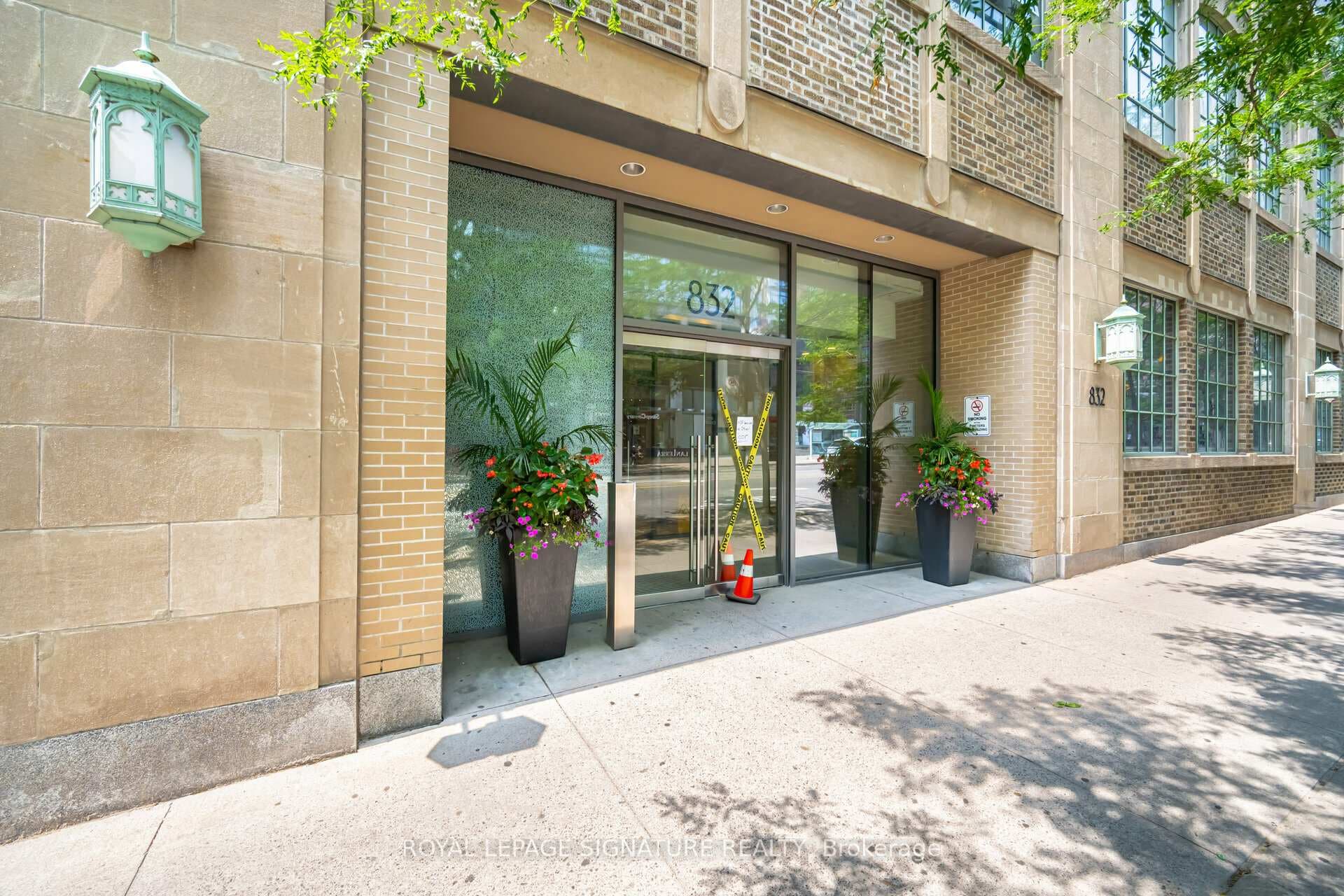 832 Bay Street Unit 3307 photo 2
