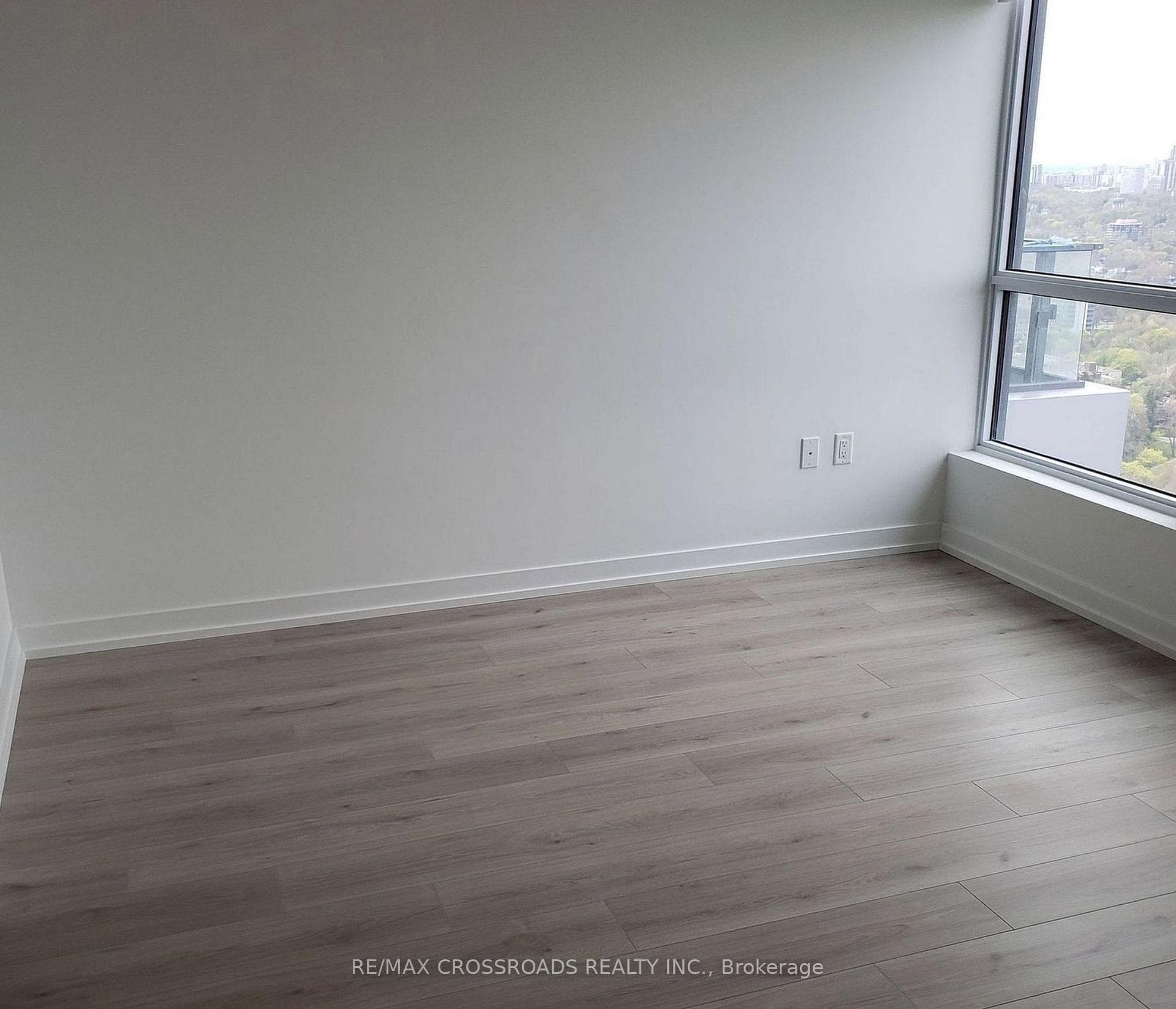 395 Bloor Street Unit 3706 photo 5