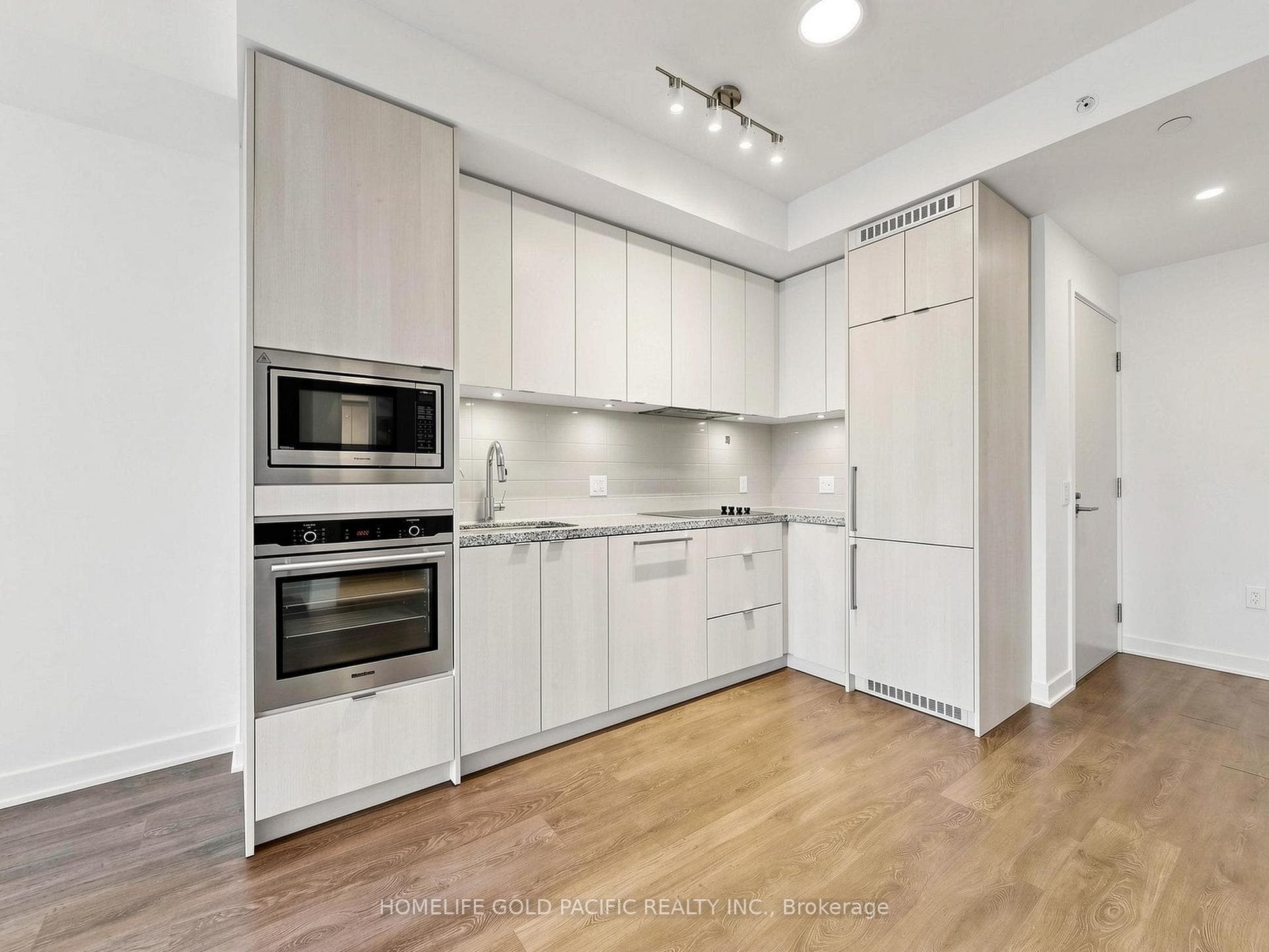 115 Blue Jays Way Unit 2207 photo 5