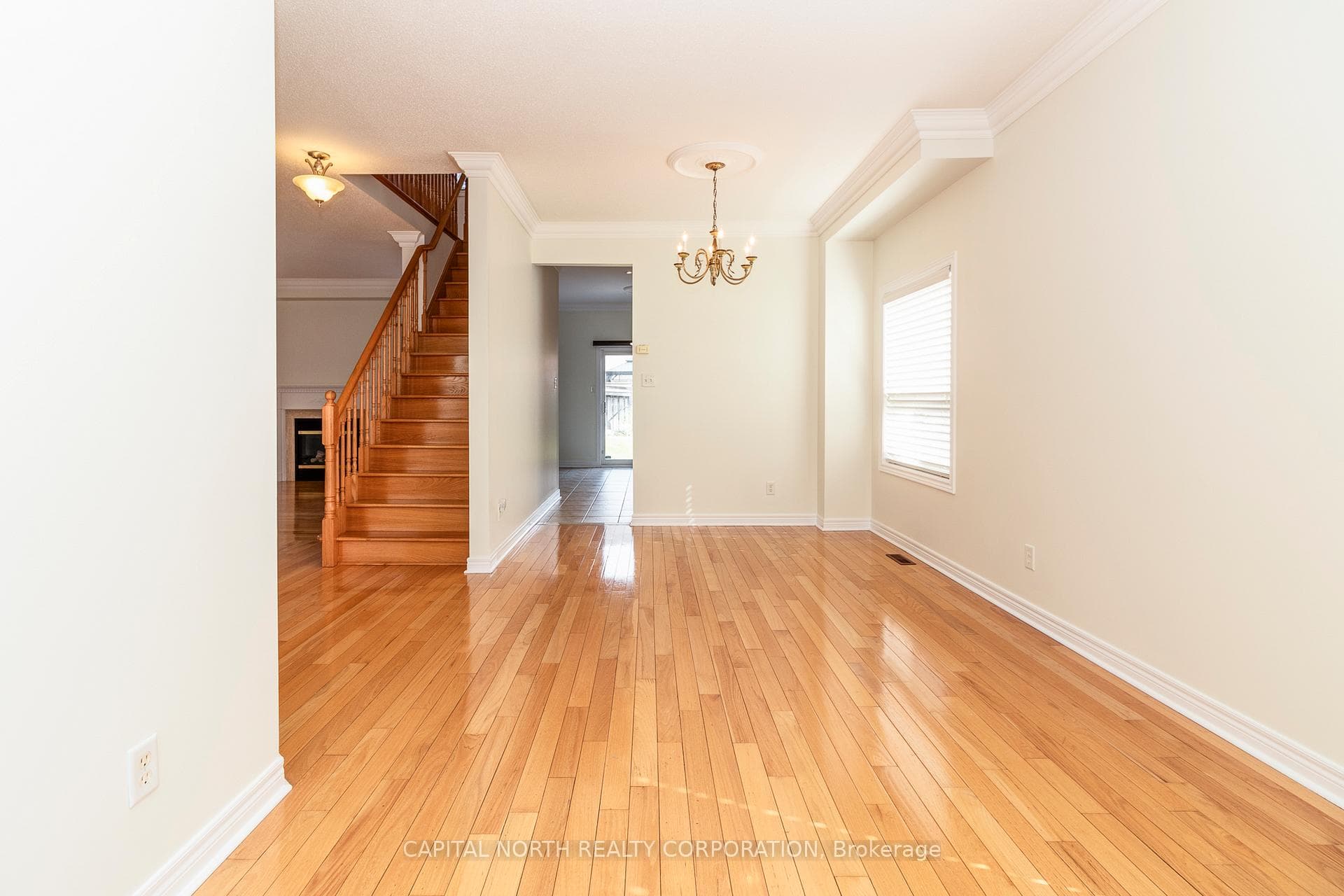 72 Ravineview Drive photo 4