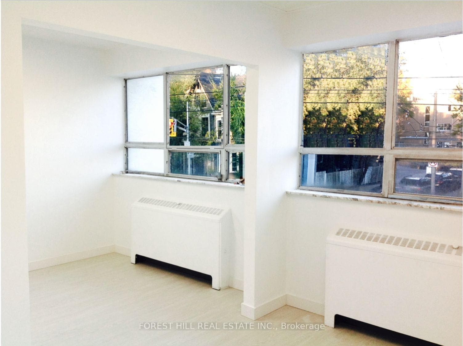 226 Bathurst Street Unit 250 photo 12
