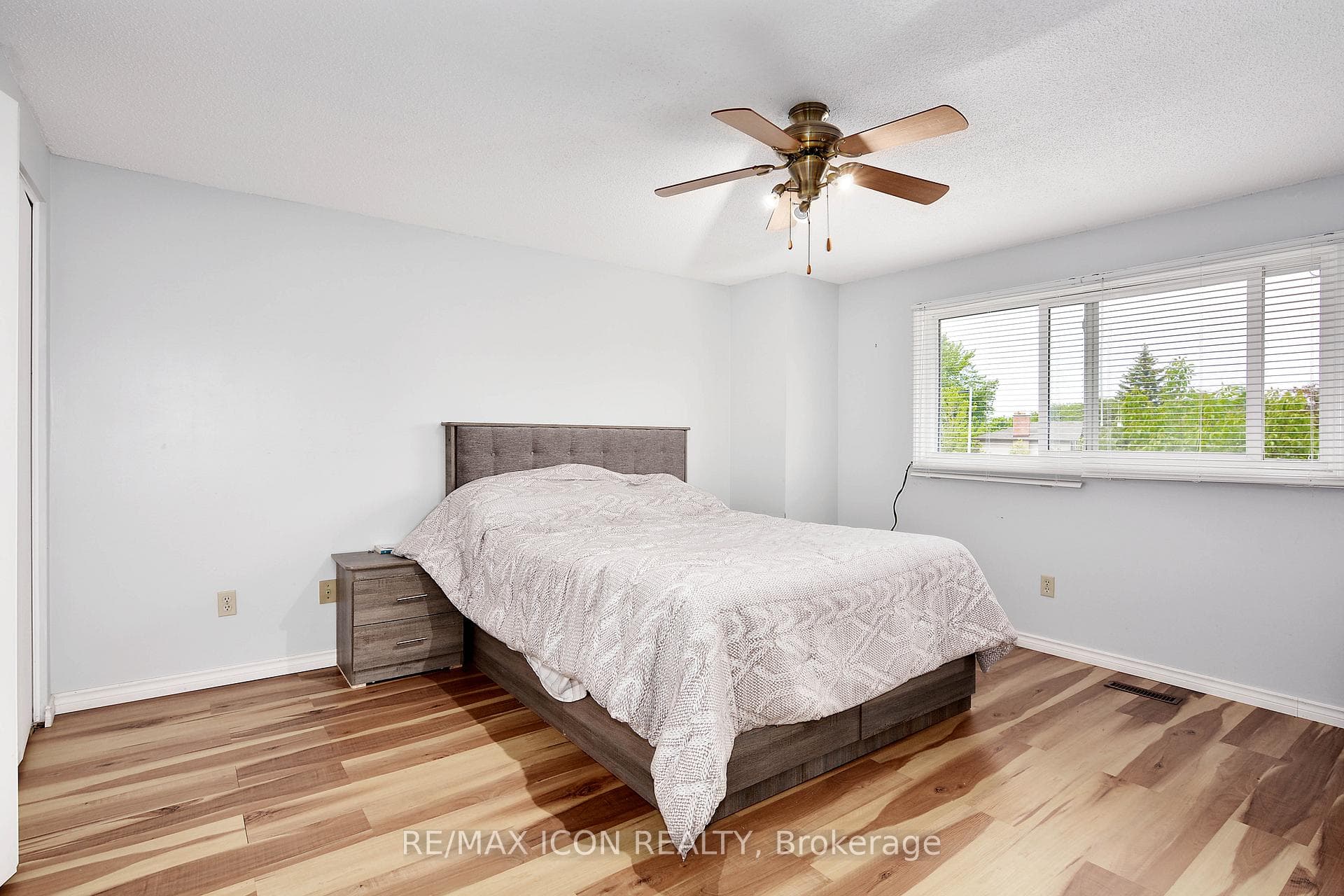 1470 ALDERSBROOK Road photo 16