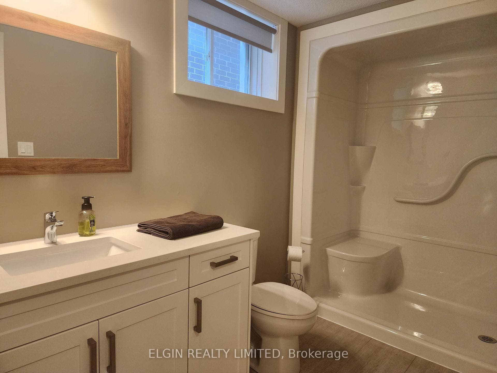10 Mcpherson Court Unit 20 photo 22