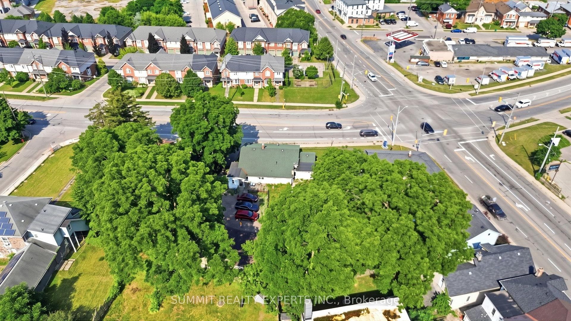 225 Ainsile Street photo 49