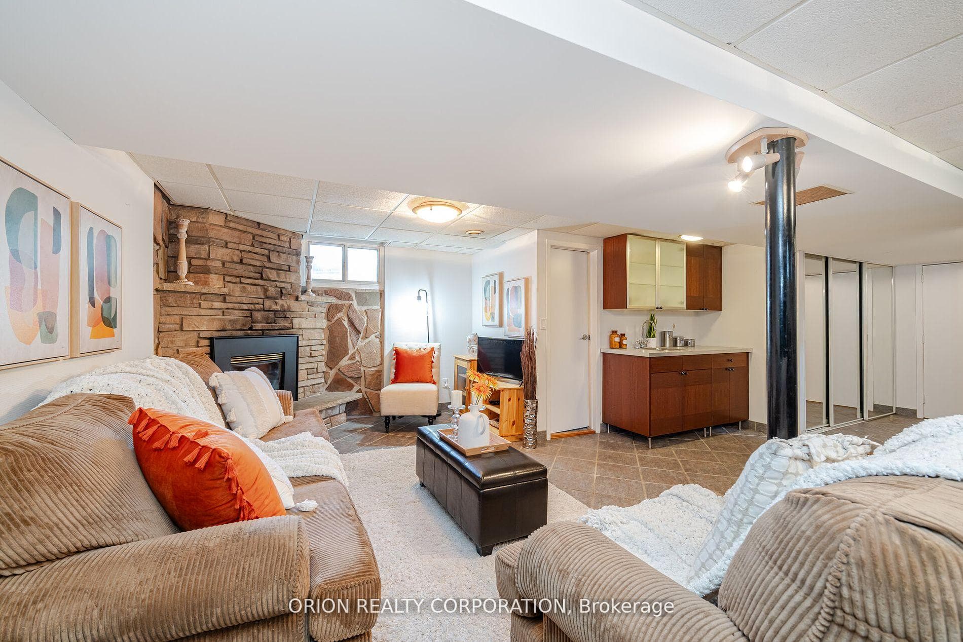 612 Clarence Drive photo 27