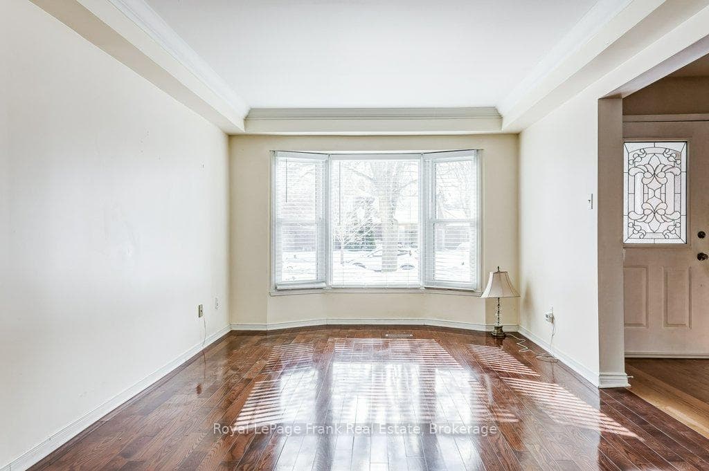 22 Hartsville Avenue photo 6