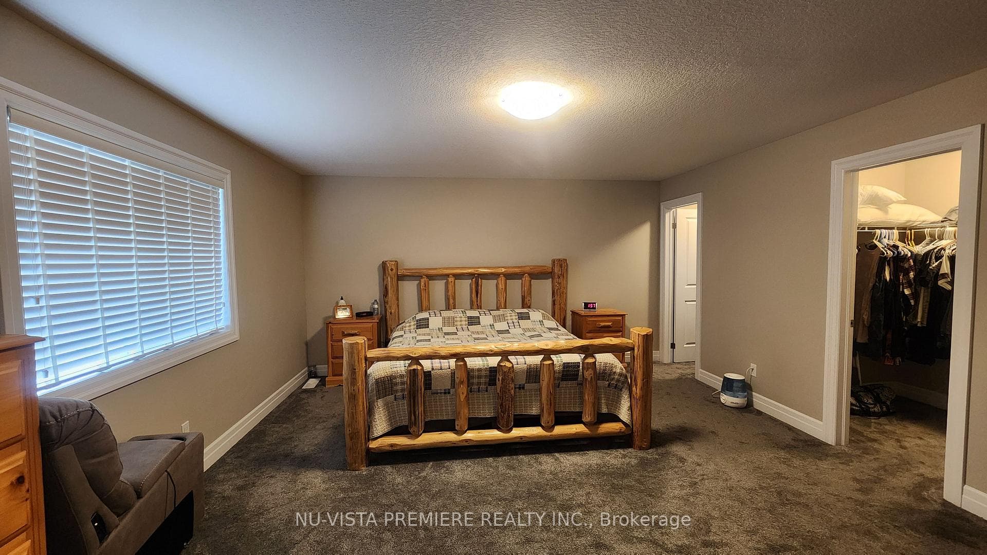 3074 Turner Crescent photo 24
