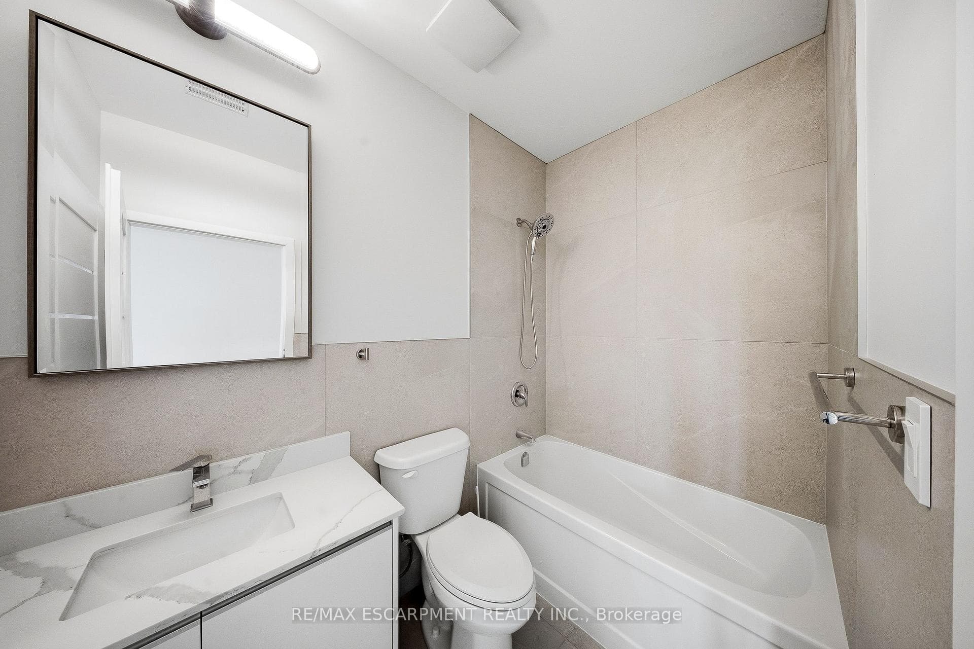 33 Horizon Lane Unit 2 photo 27