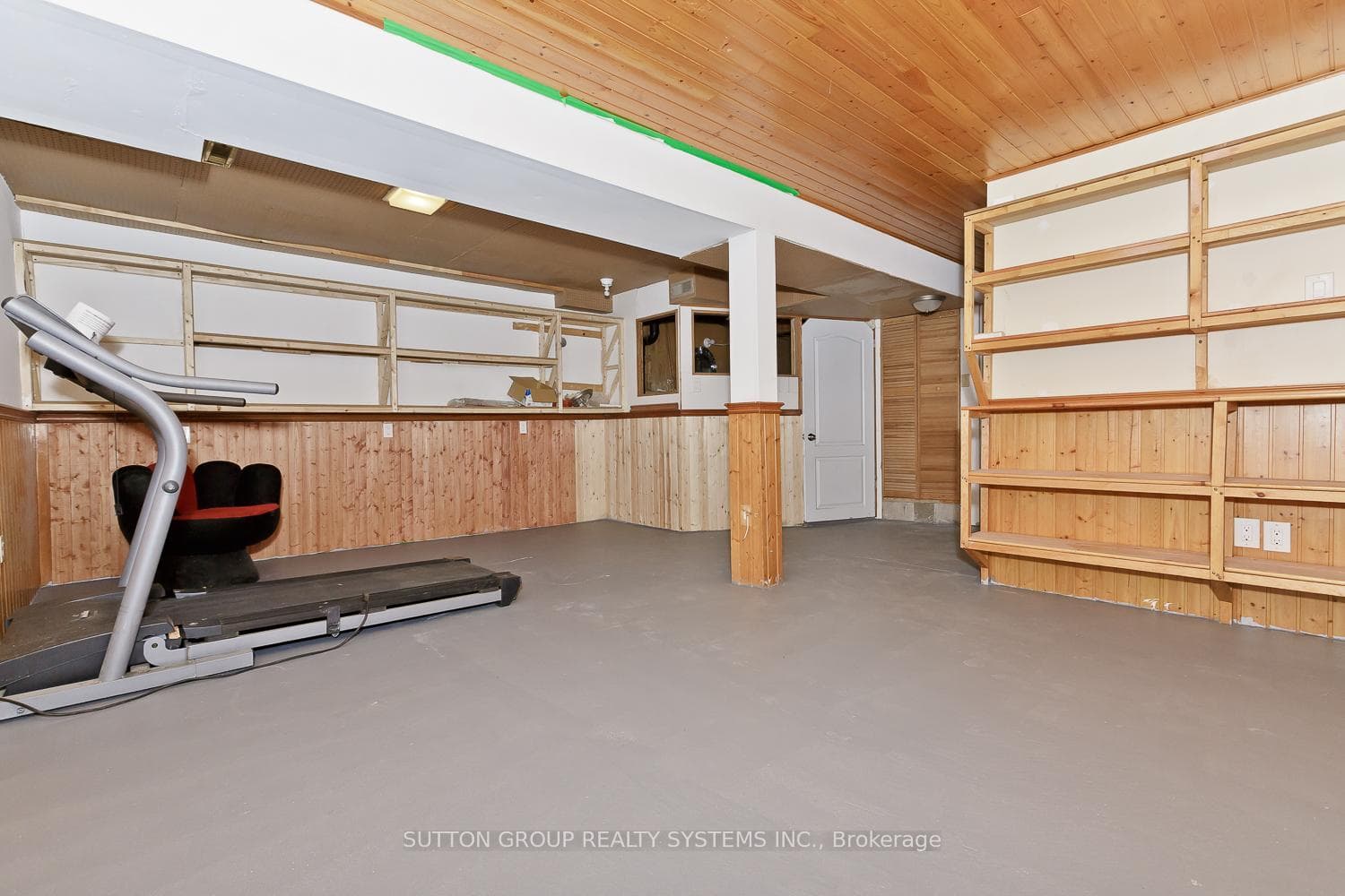 821 Laurier Avenue photo 25