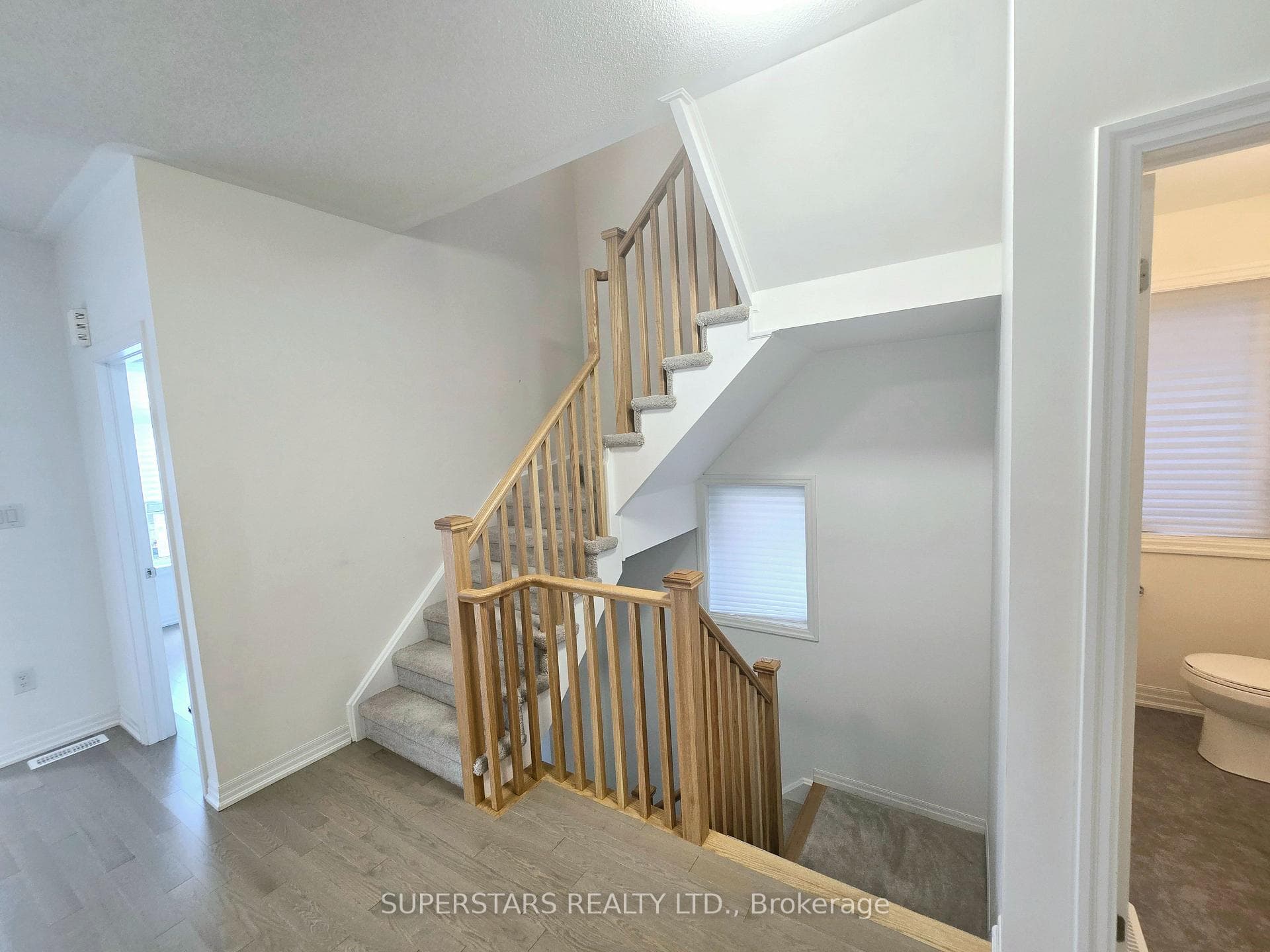 29 Delano Way photo 15
