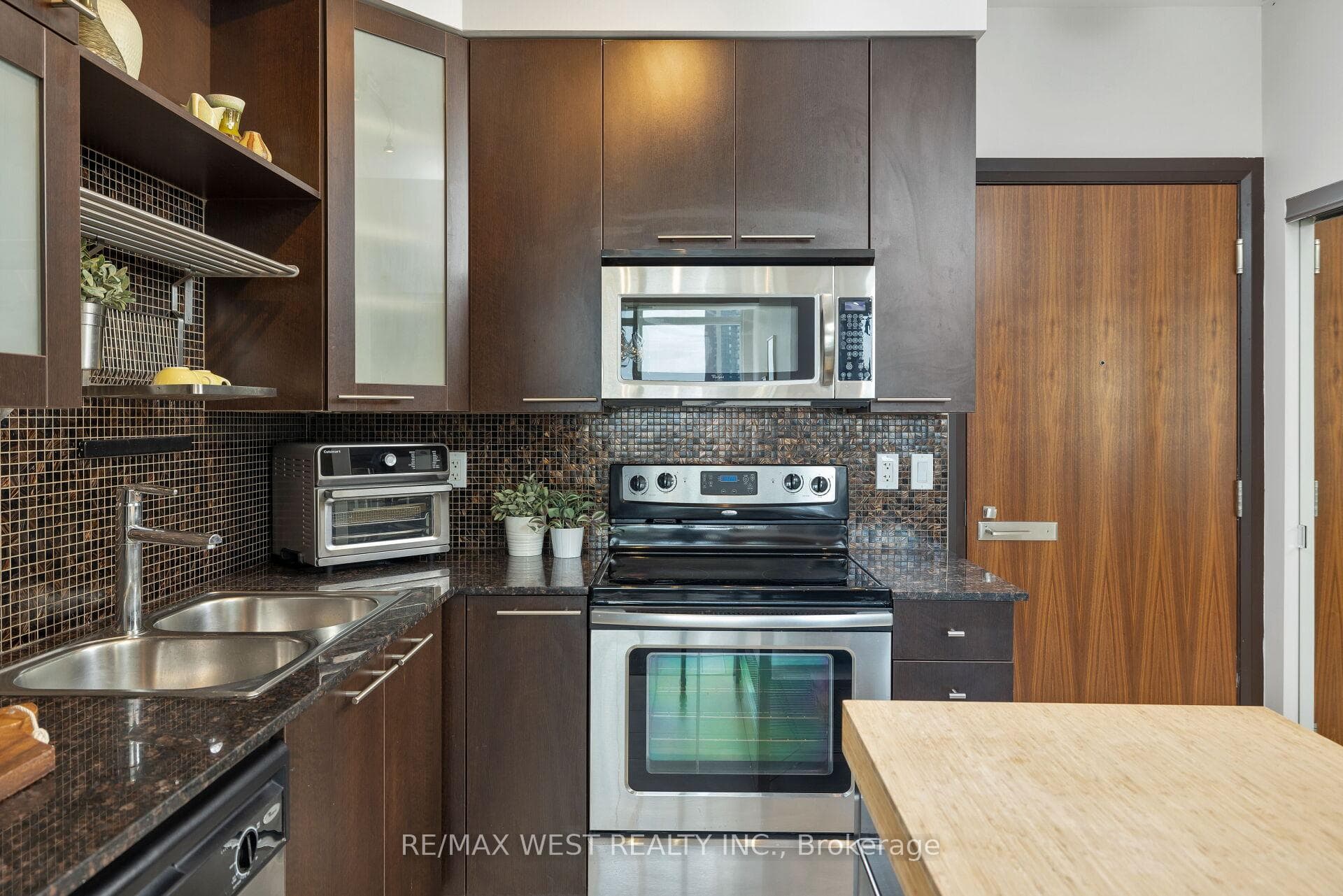 500 Sherbourne Street Unit 1503 photo 10