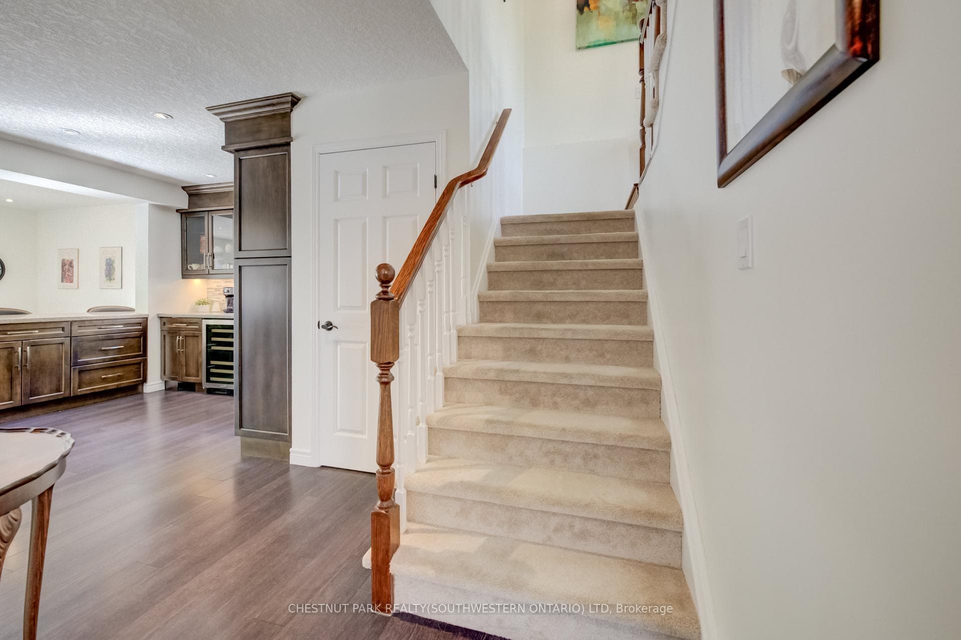 295 Oprington Place photo 18