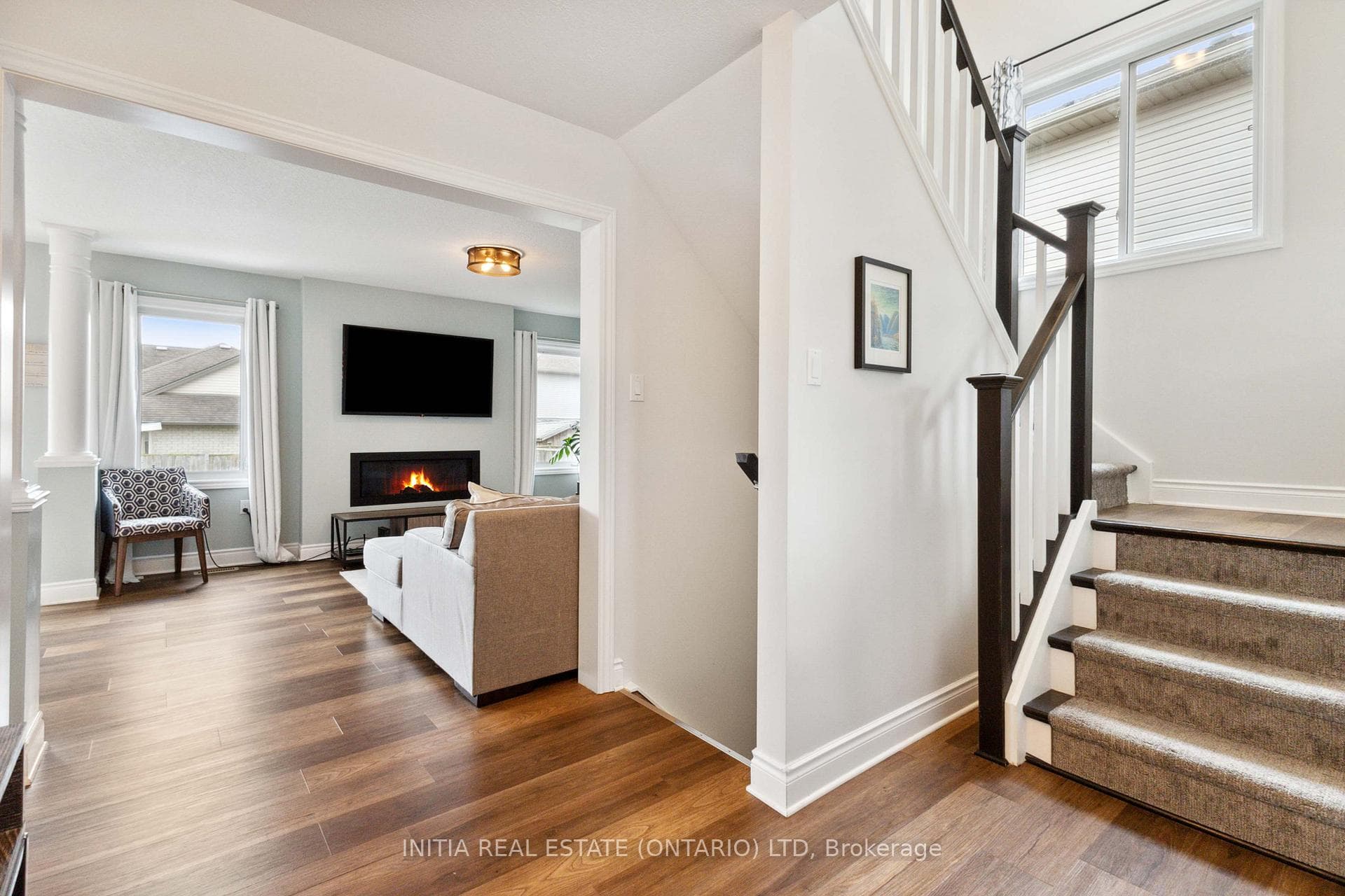12 Circlewood Drive photo 4