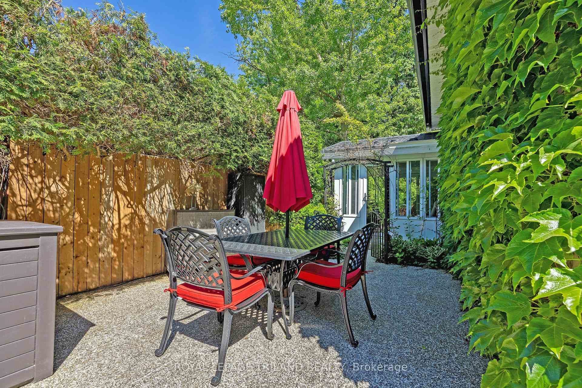 1152 Ivanhill Road photo 31