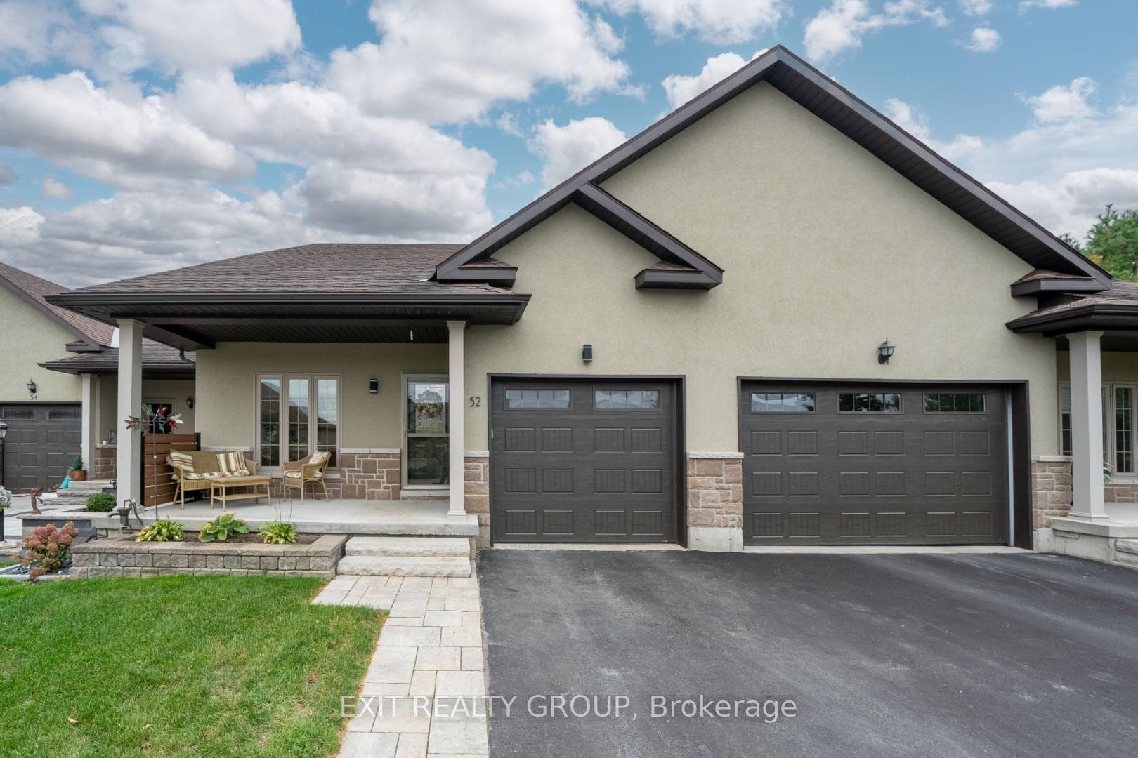 52 Aletha Drive photo 2