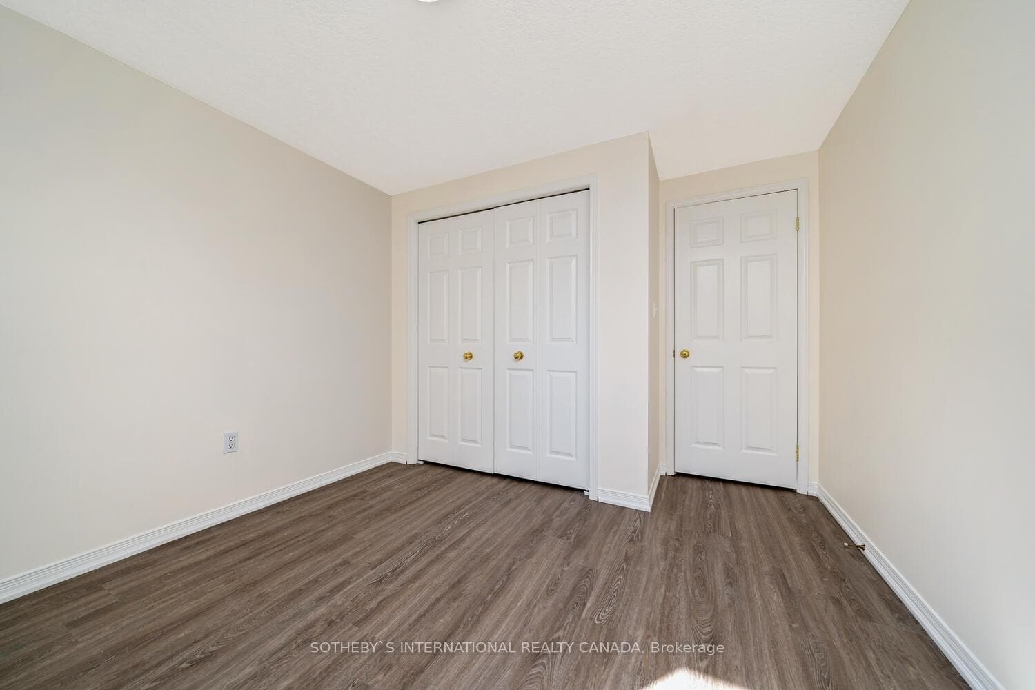 571 Wild Iris Avenue photo 27