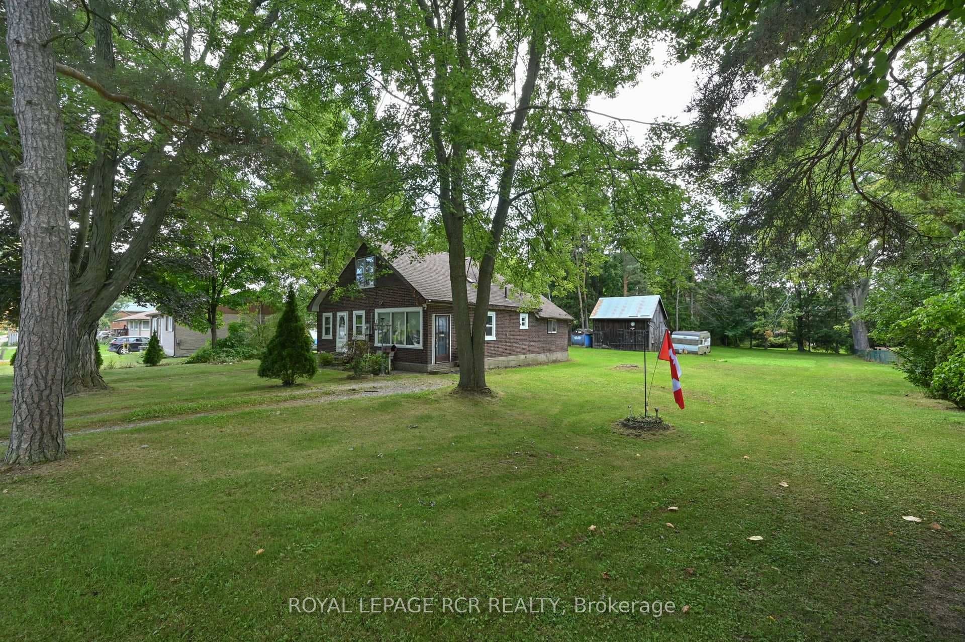 24 Tecumseth Street photo 3