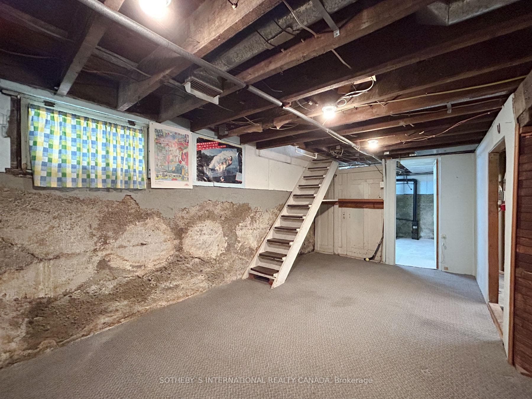 75 Castlefield Avenue photo 25