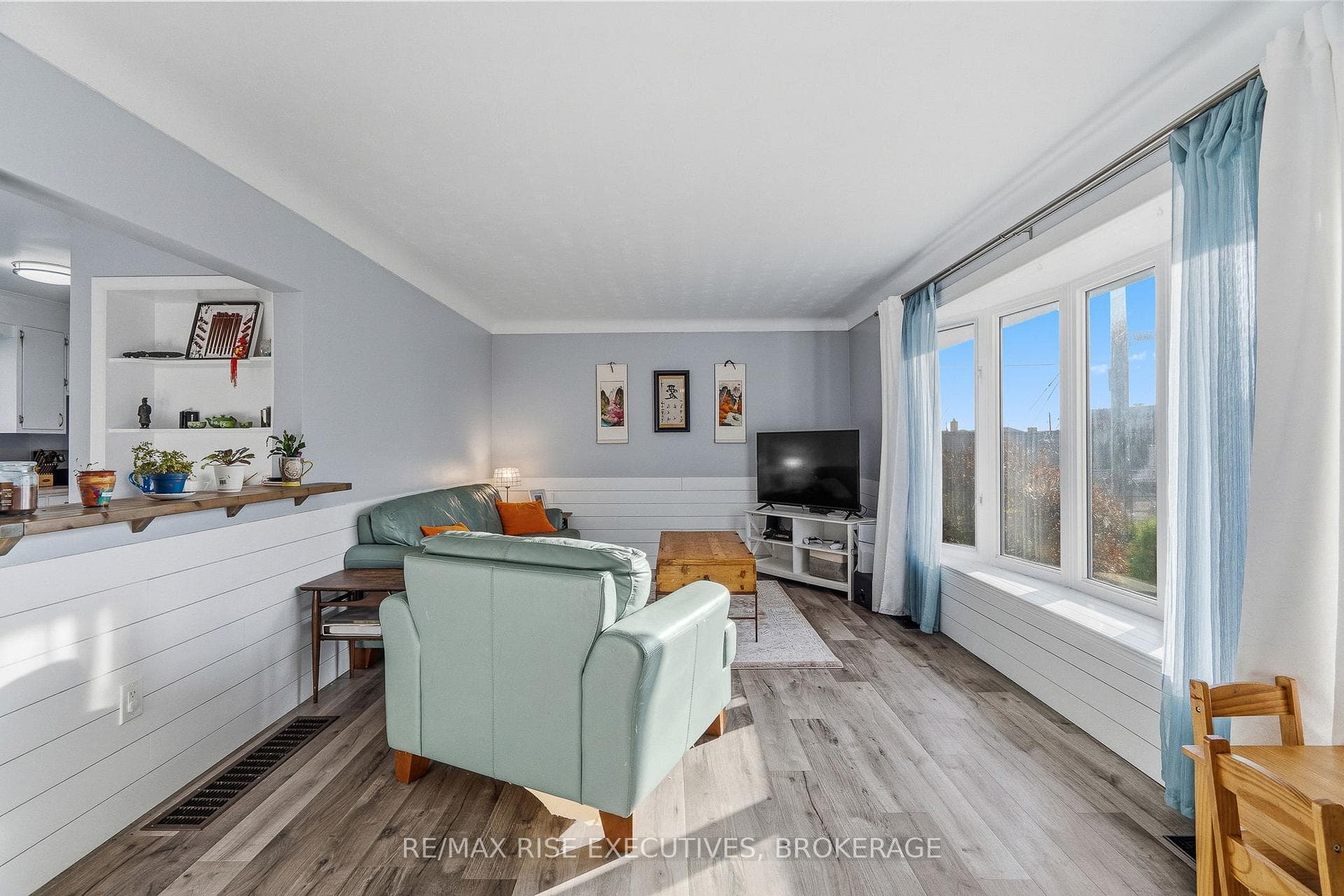 101 Park Crescent photo 5
