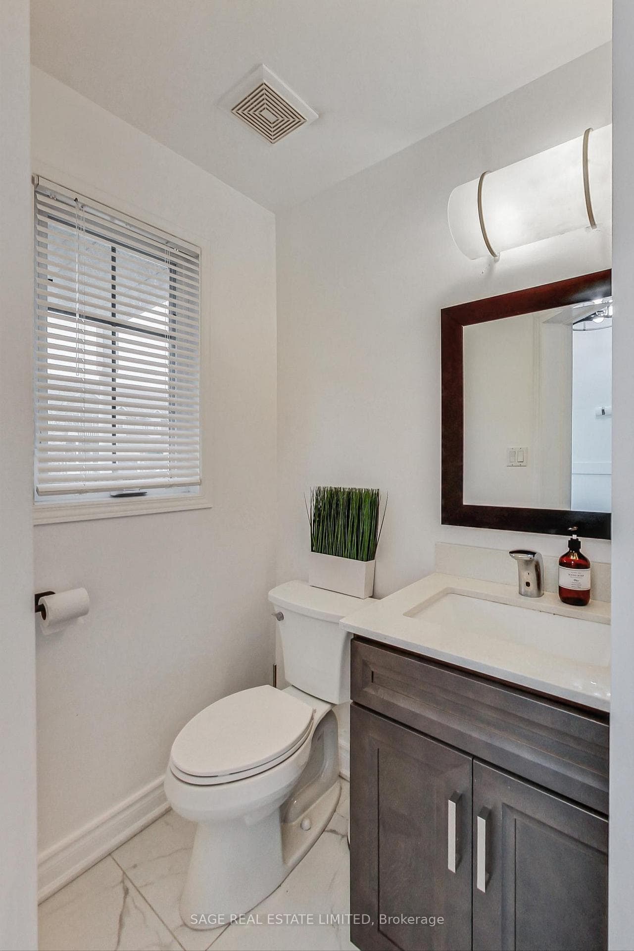 35 Shephard Avenue photo 14