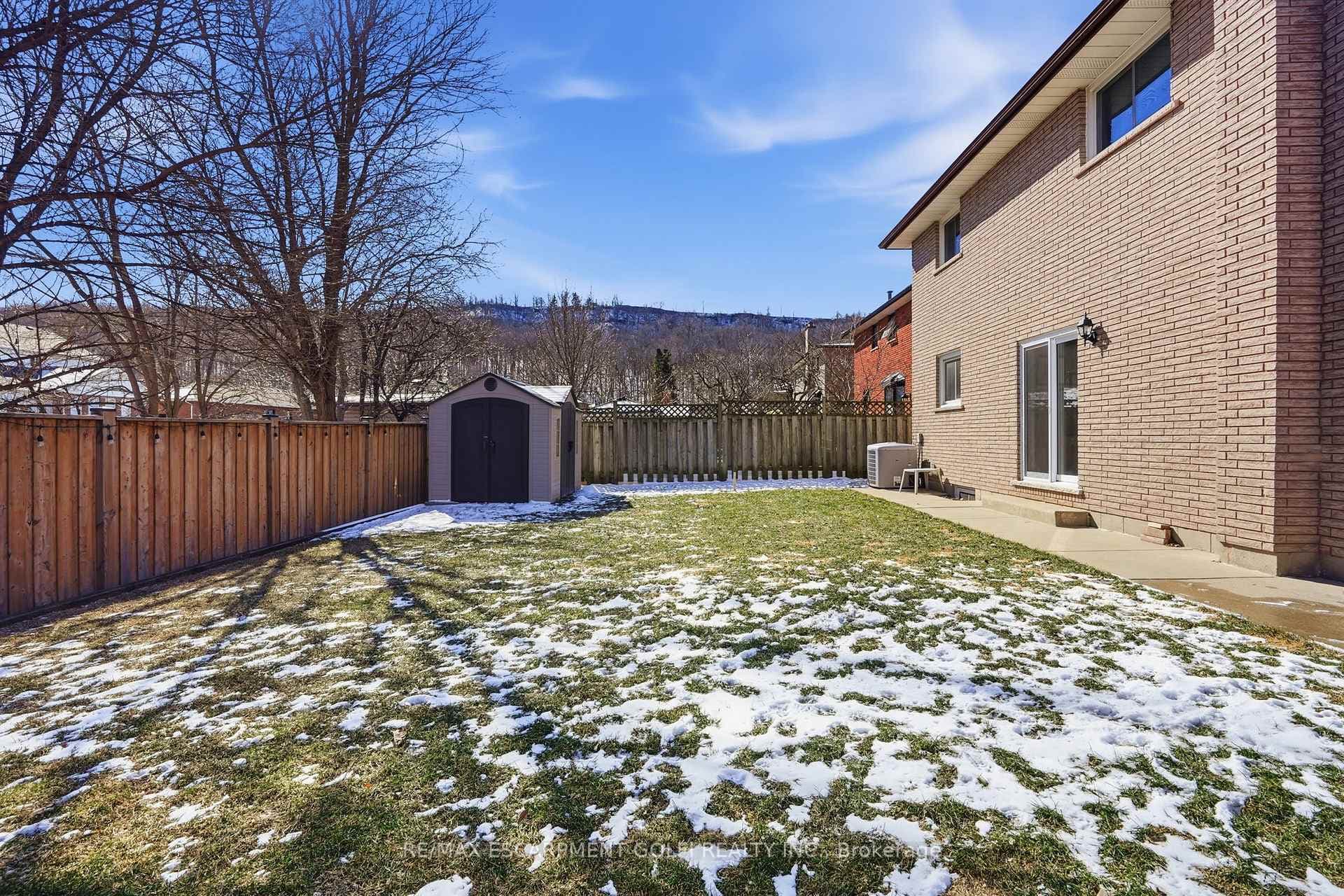 72 Oakridge Drive photo 35