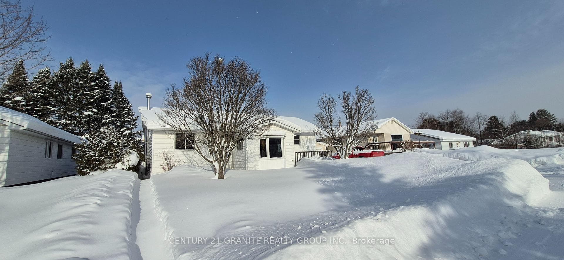10 Hemlock Street photo 28