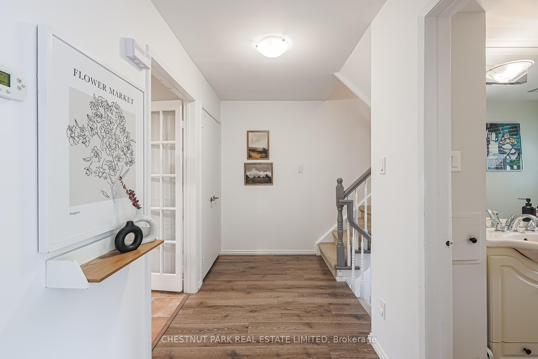 77 Crimson Millway Way photo 27