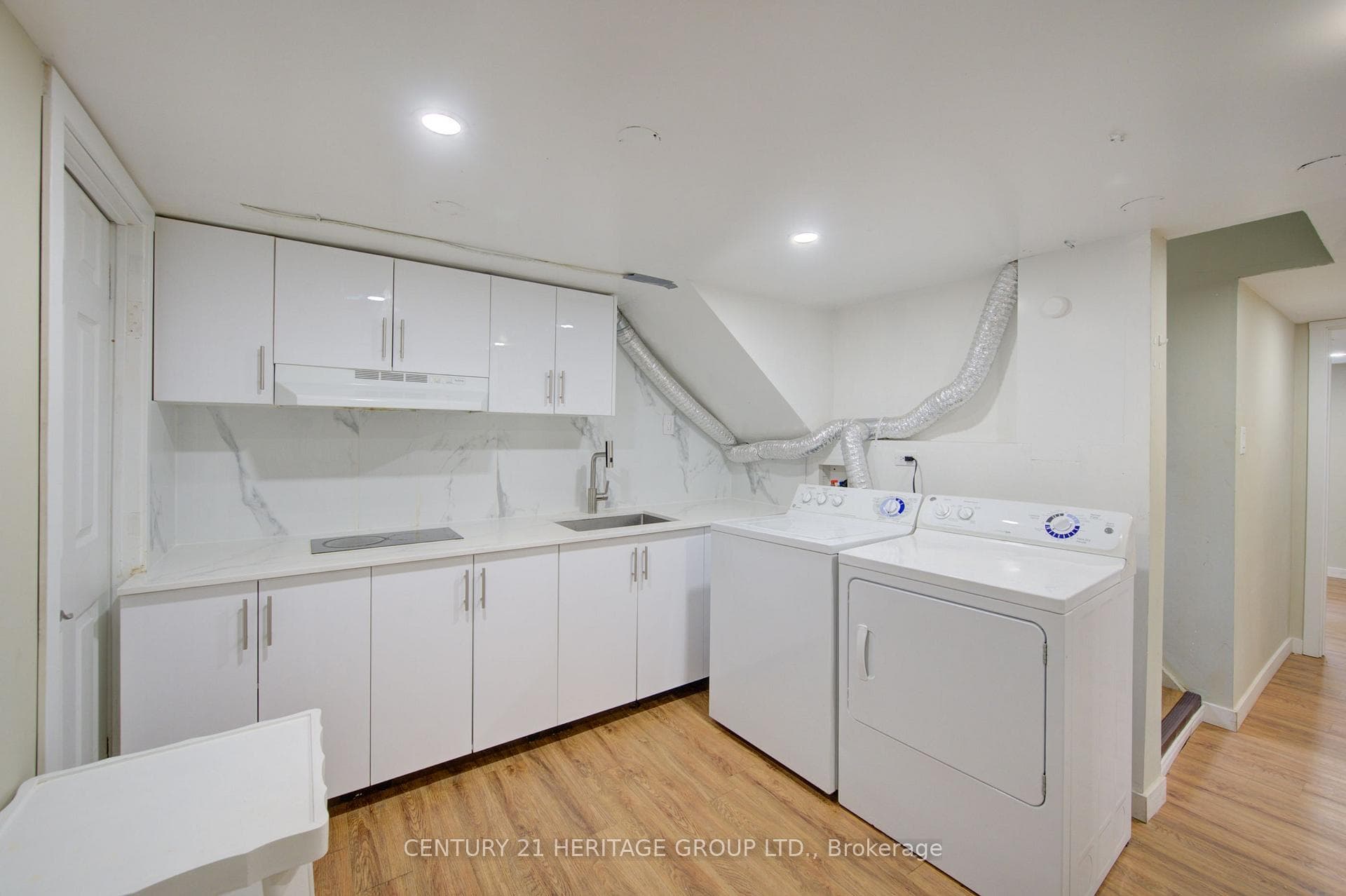 42 Henry Street photo 34