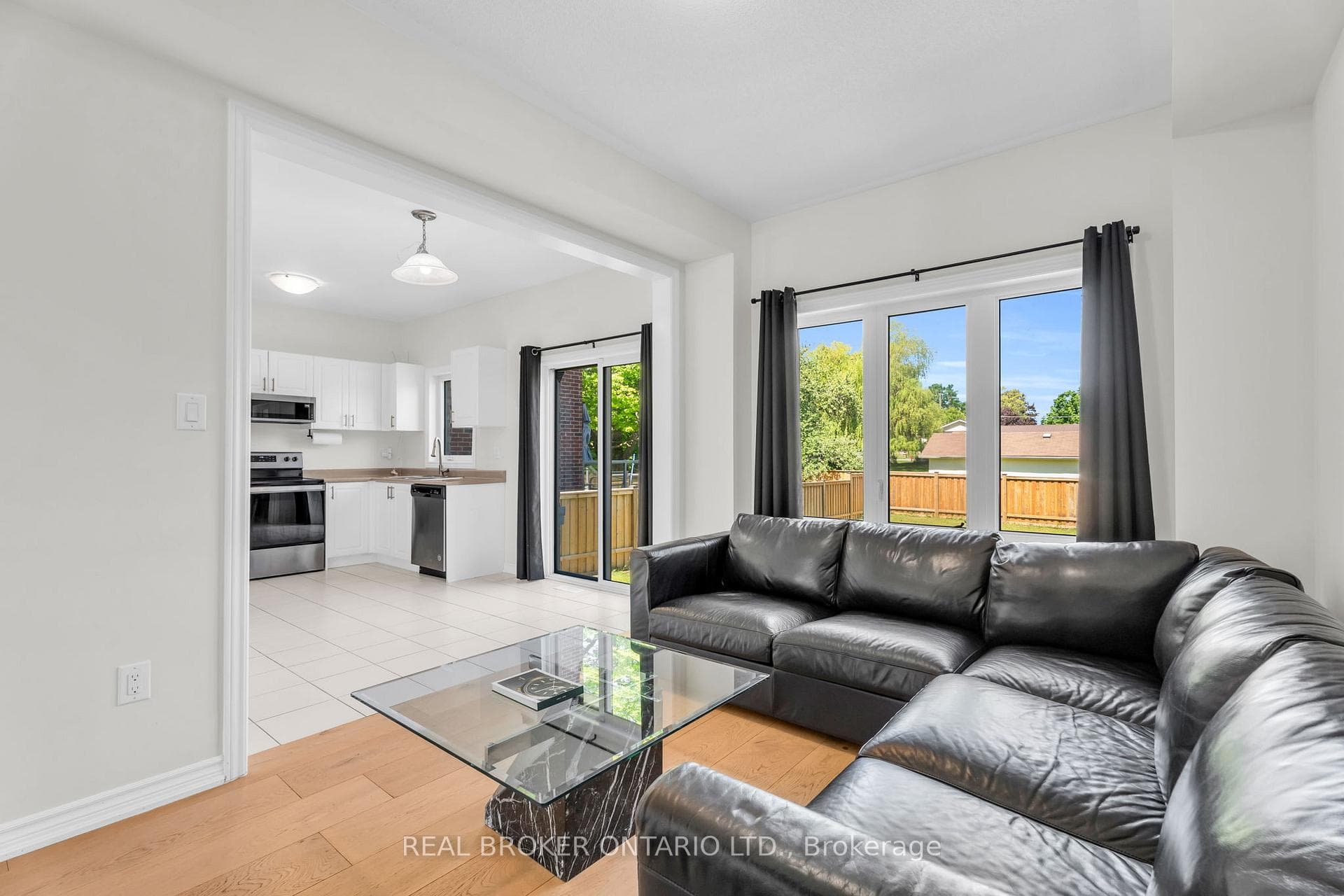 125 Werry Avenue photo 9