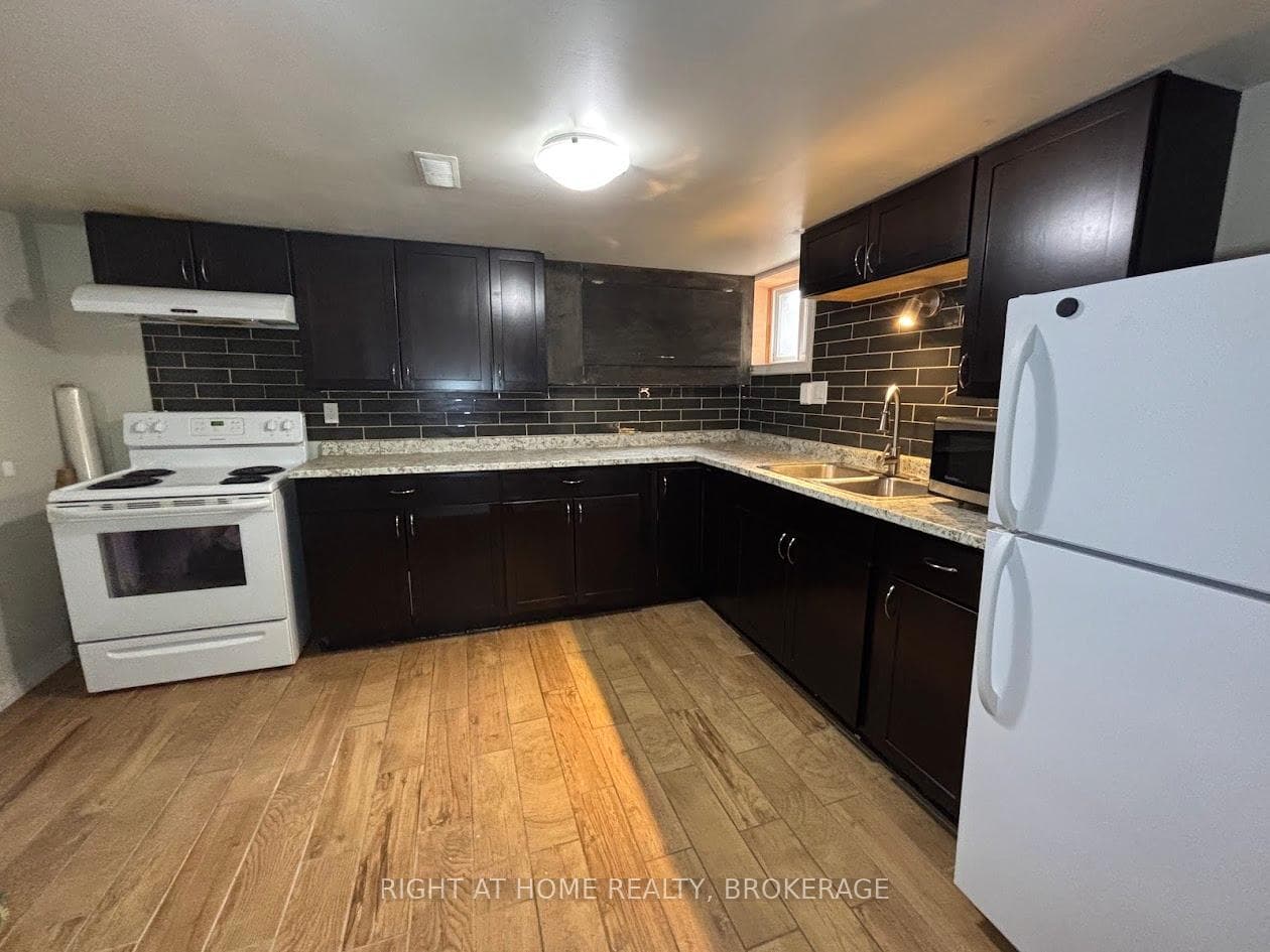 57 Metcalfe Street photo 33