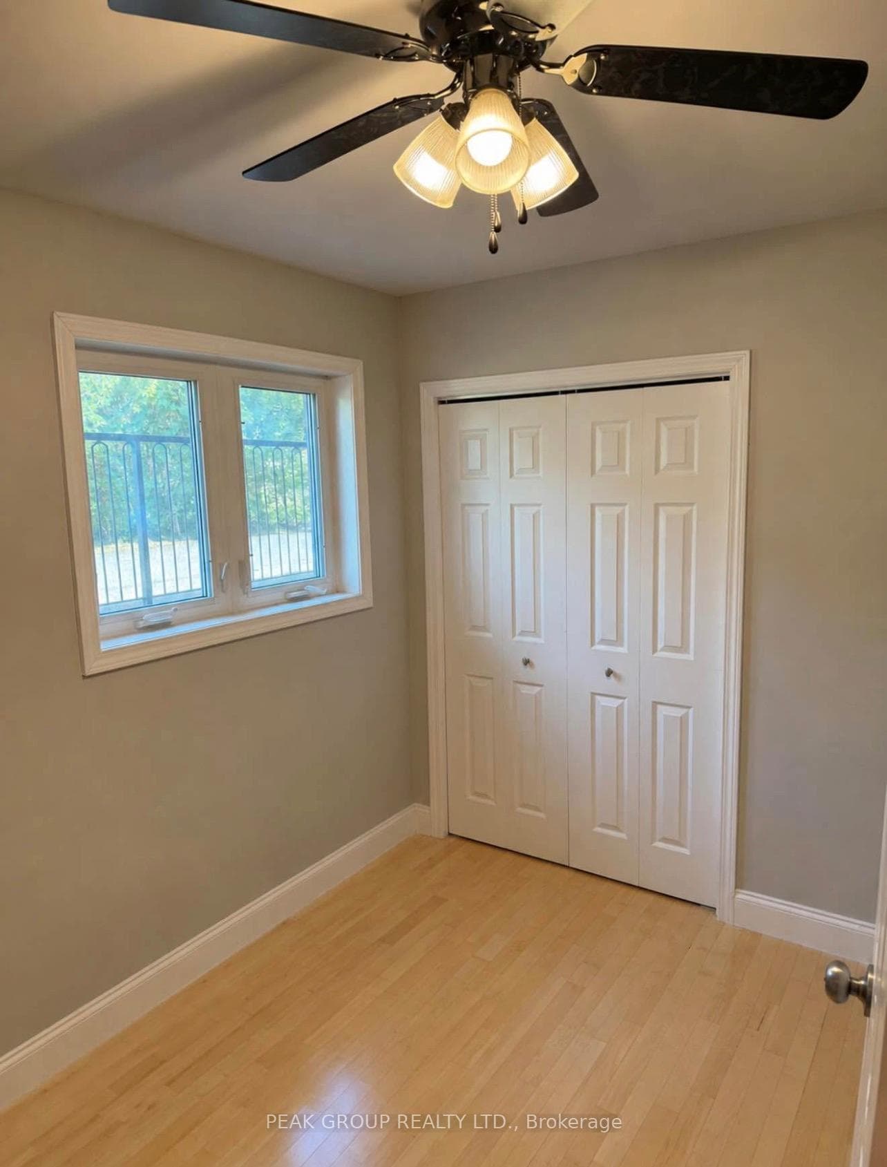 10 Carnegie Lane photo 12
