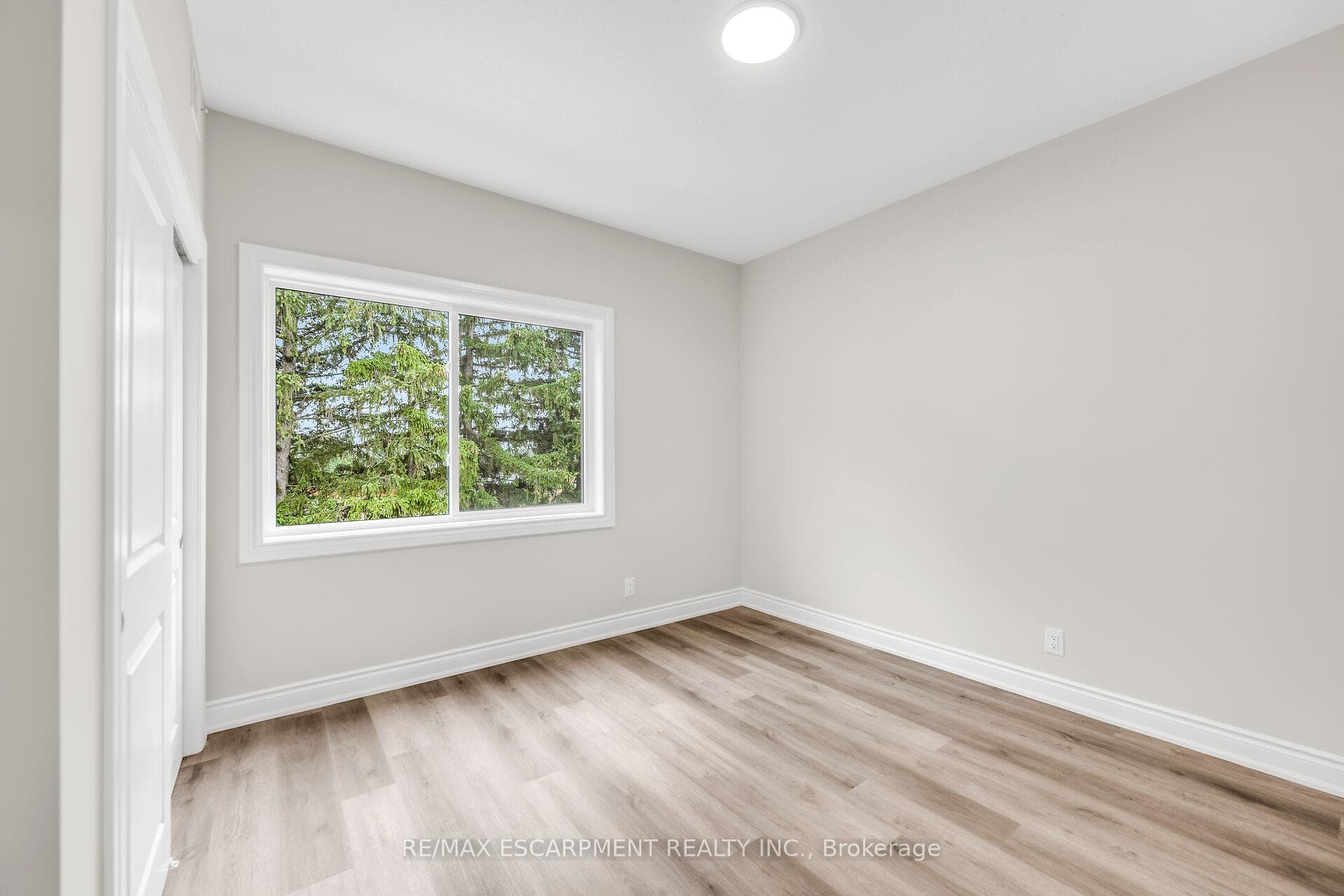 261 KING Street Unit 3B photo 15