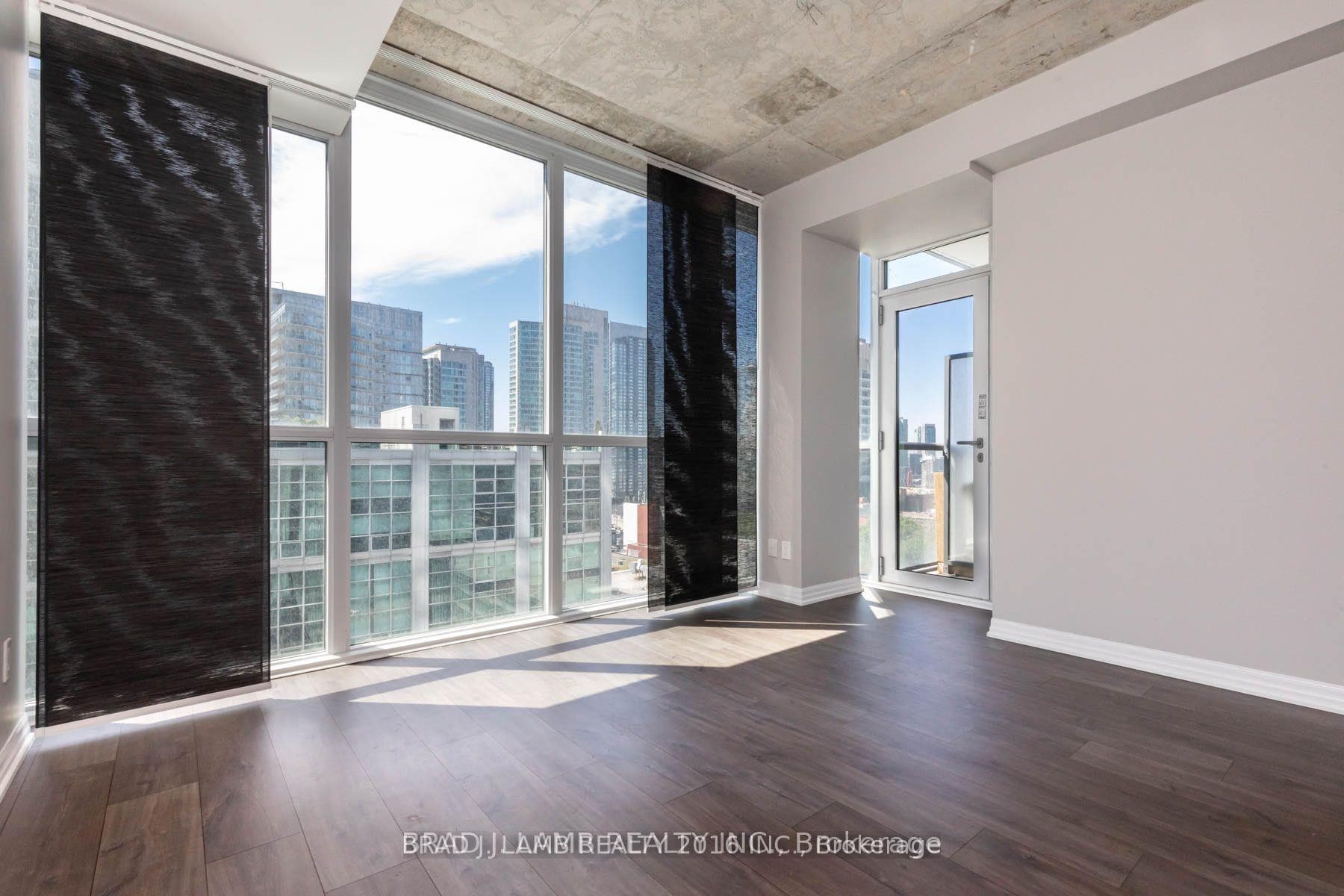 88 Blue Jays Way Unit 1109 photo 4
