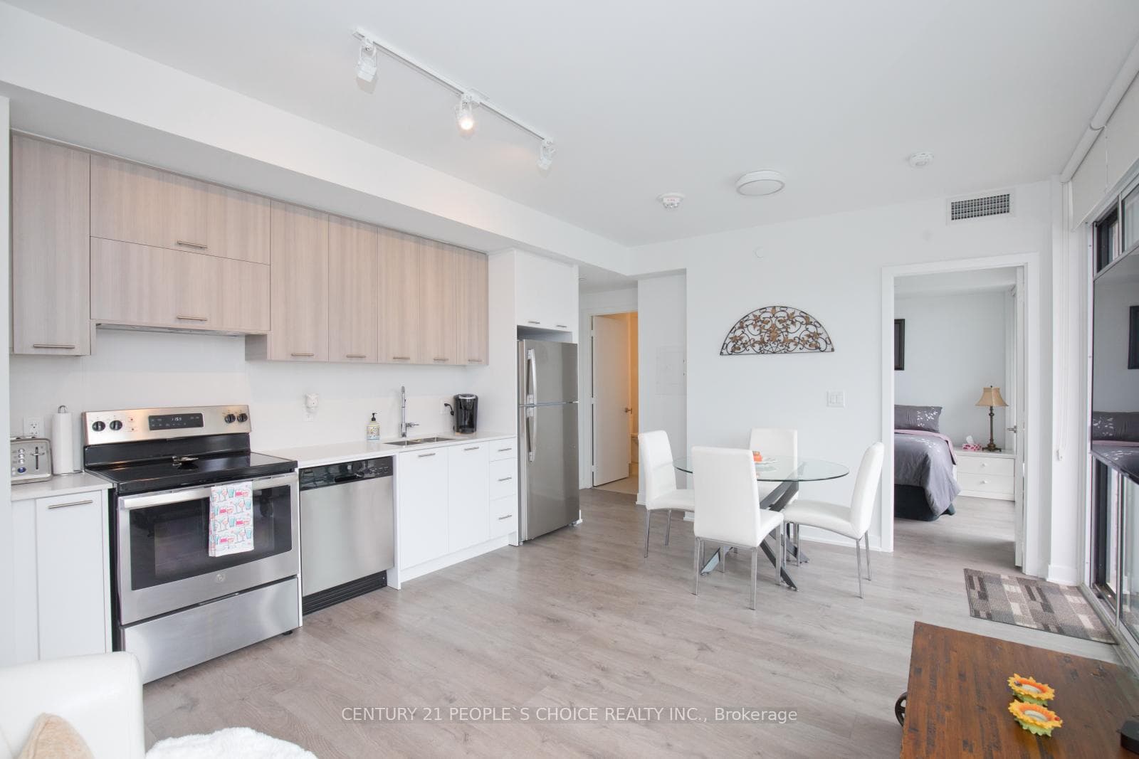 180 Veterans Drive Unit 302 photo 8