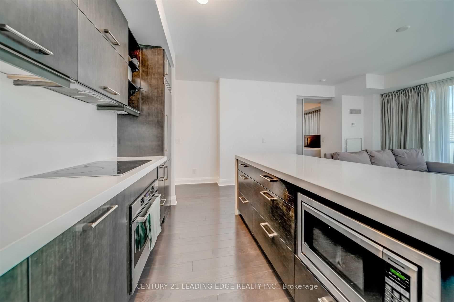 1080 Bay Street Unit 2302 photo 12