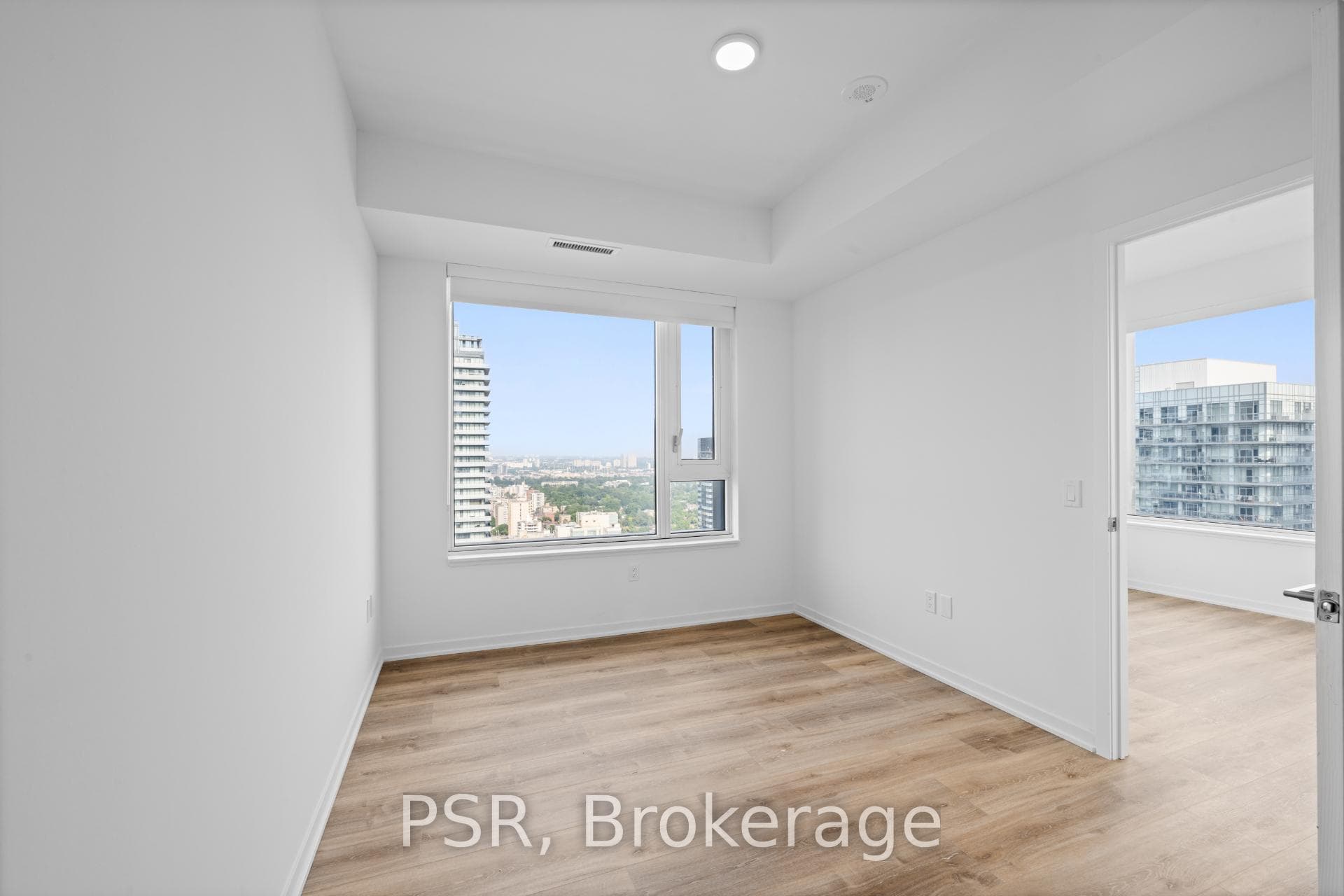 101 Roehampton Avenue Unit 2809 photo 8