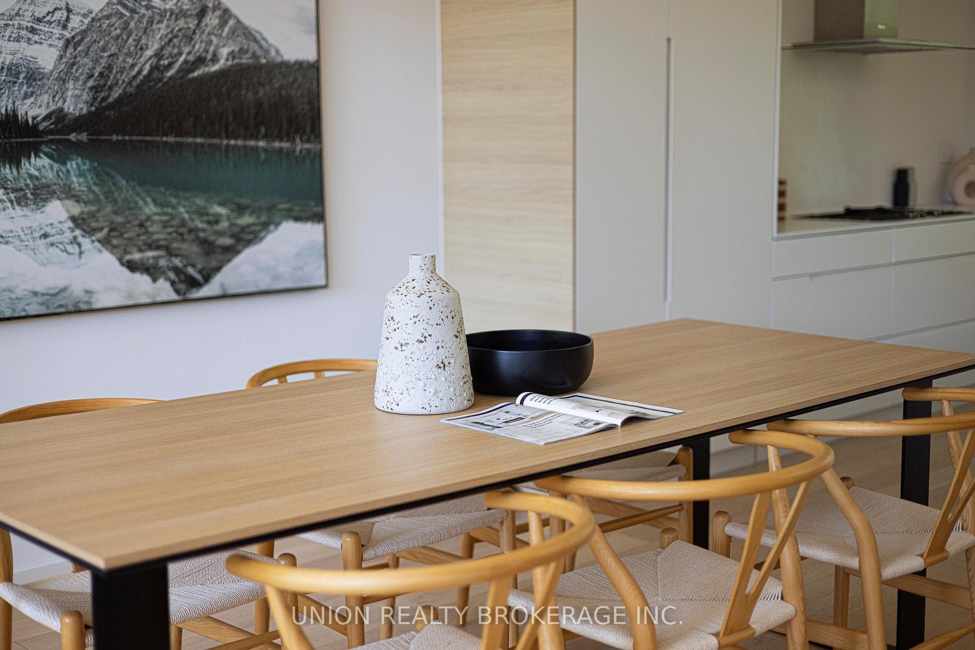 7B Maughan Crescent photo 9