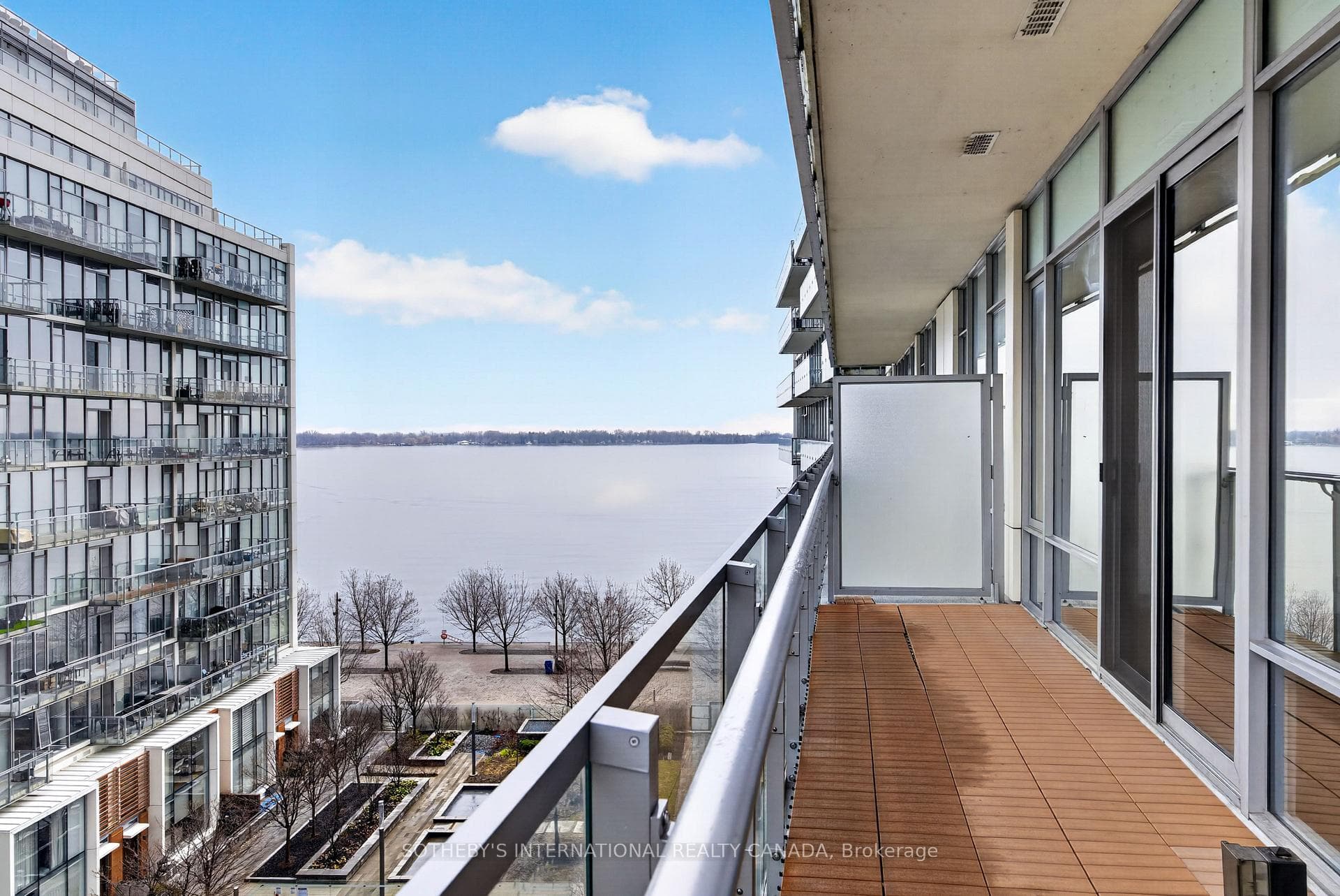 29 Queens Quay N/A Unit 701 photo 28