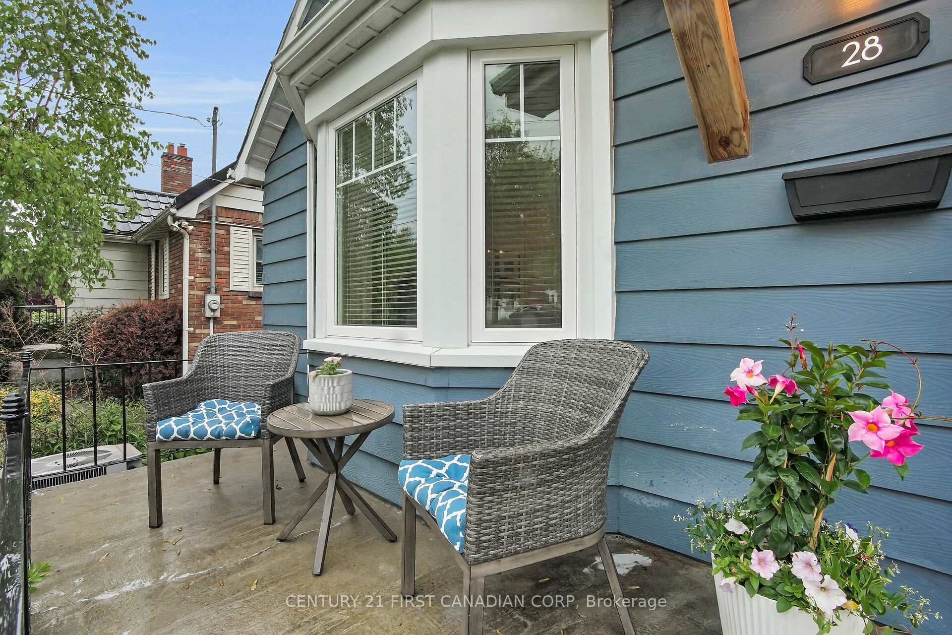 28 Devonshire Avenue photo 5