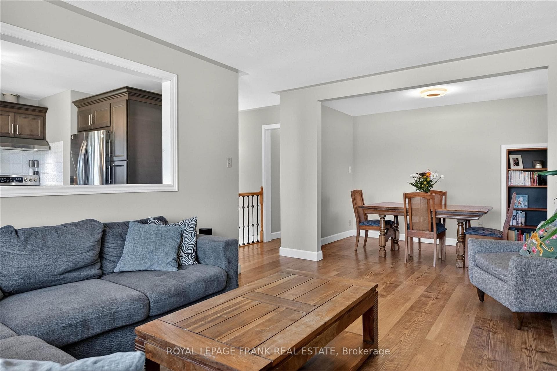 91 Rideau Crescent photo 8