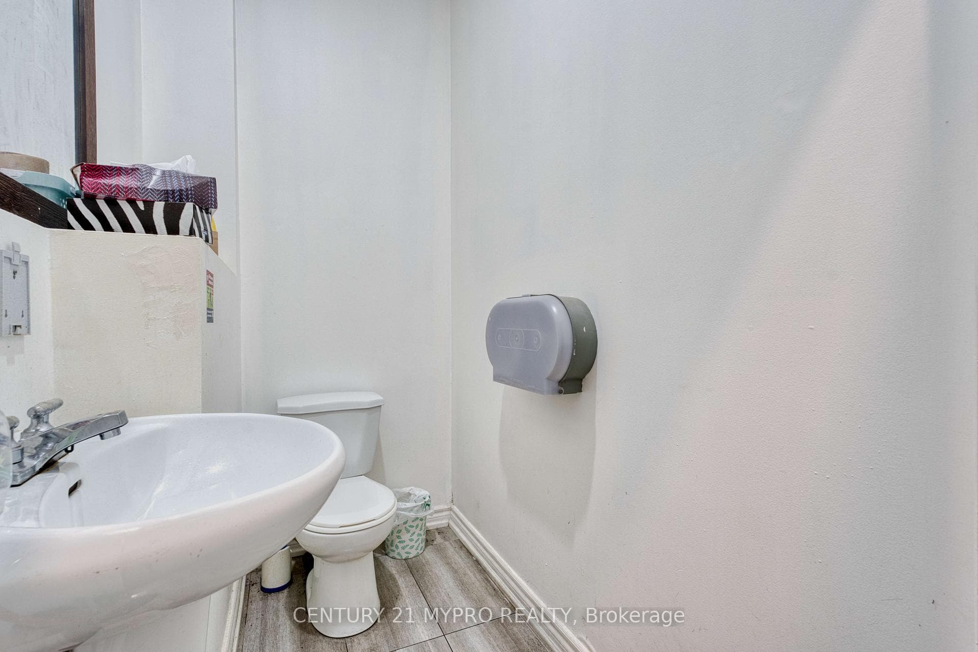 276 Wharncliffe Road Unit 5 photo 17