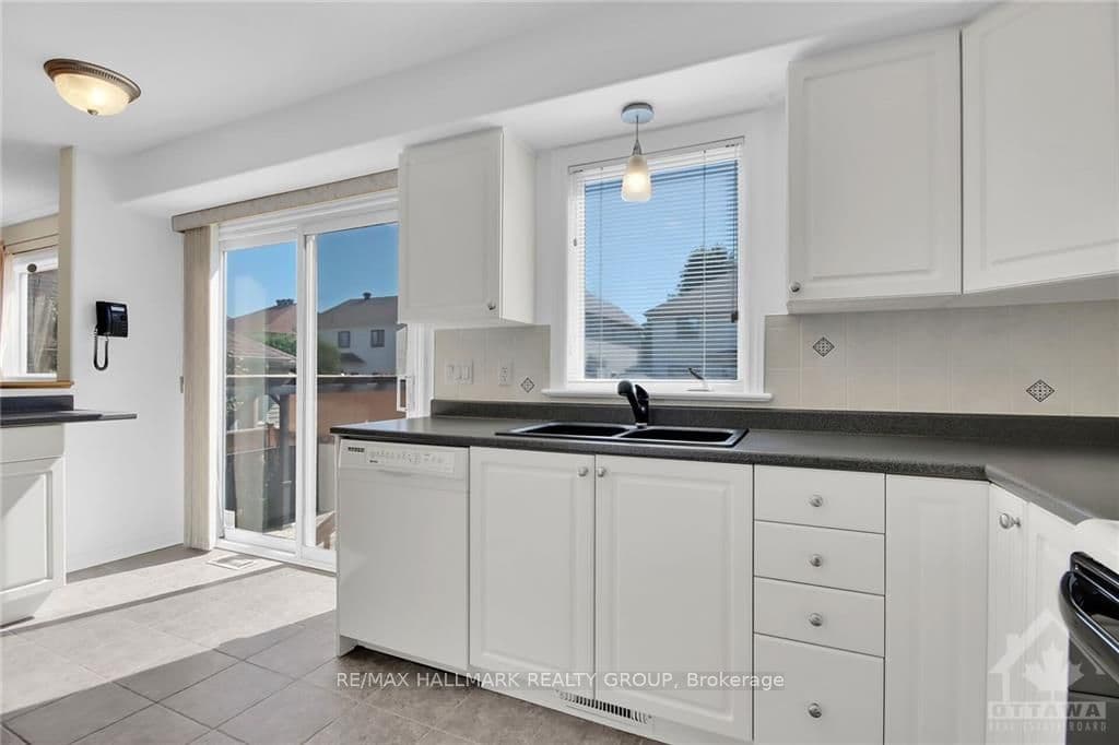 14 KNOWLTON Drive photo 10