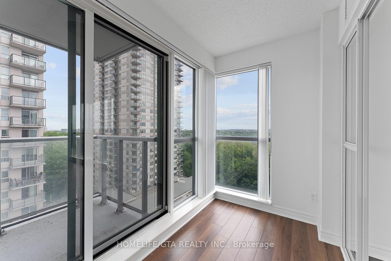 50 Town Centre Court Unit 1210 photo 12
