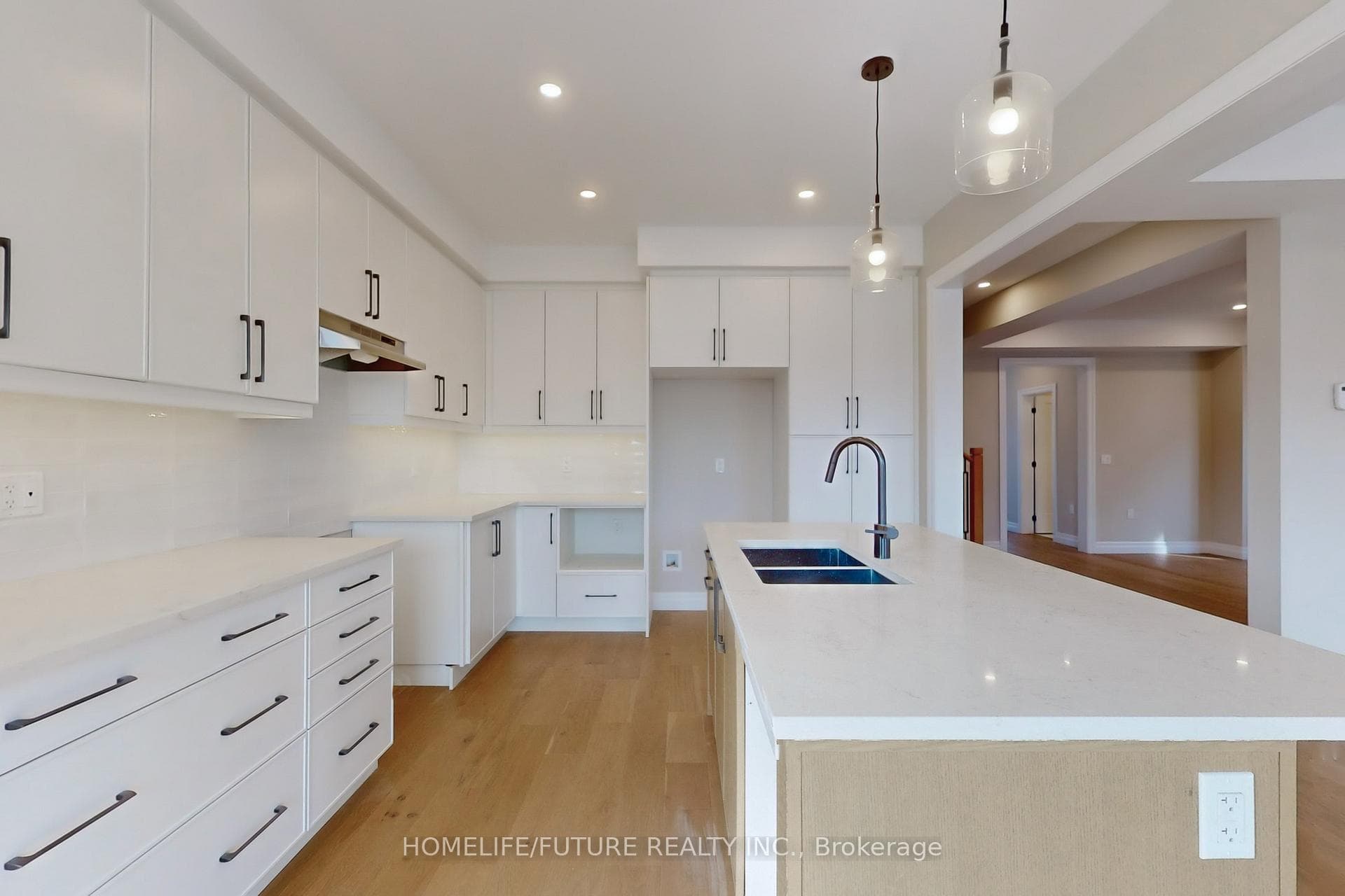 229 O'Neil Street photo 12