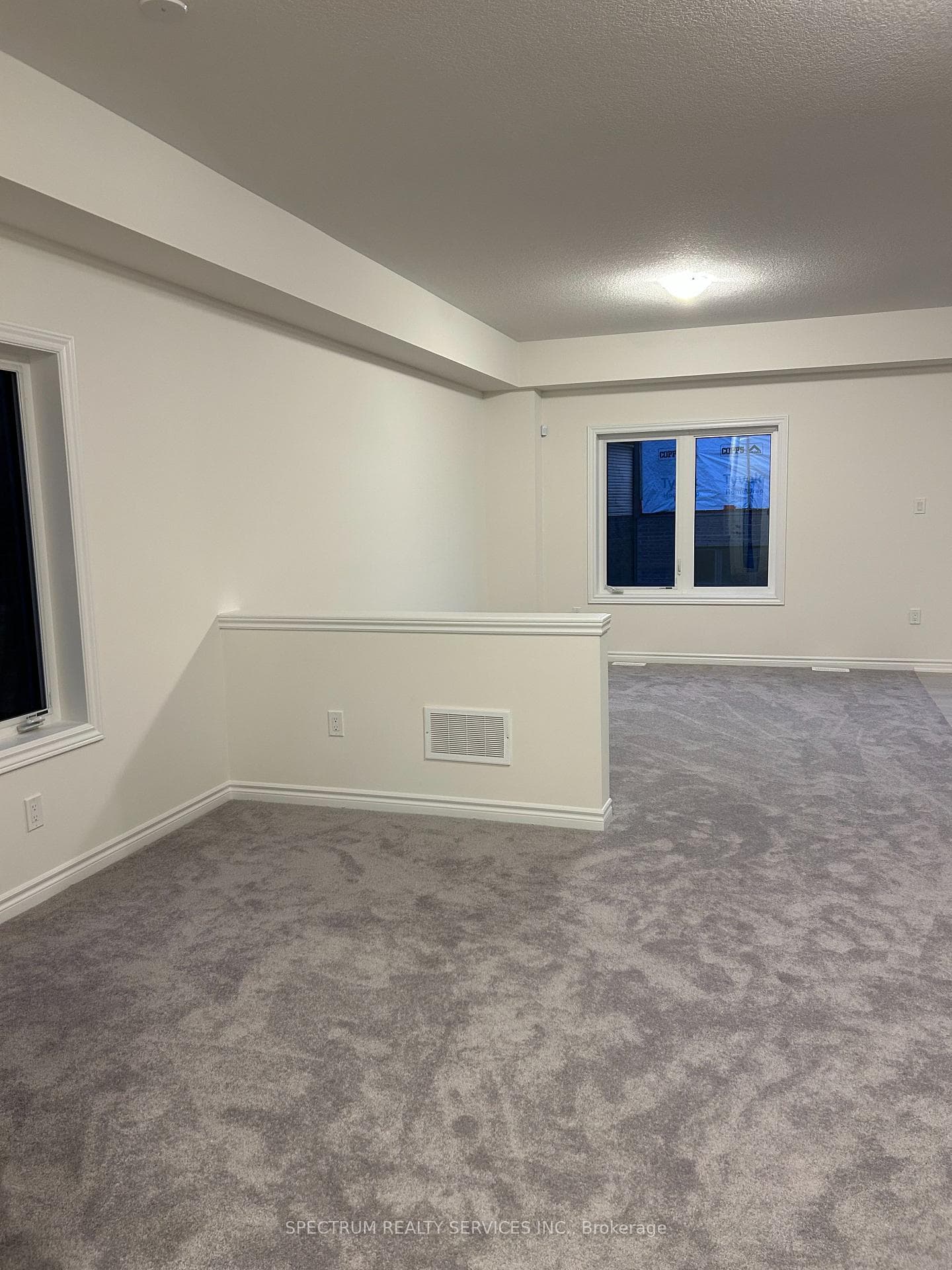 282 Pottruff Road photo 4